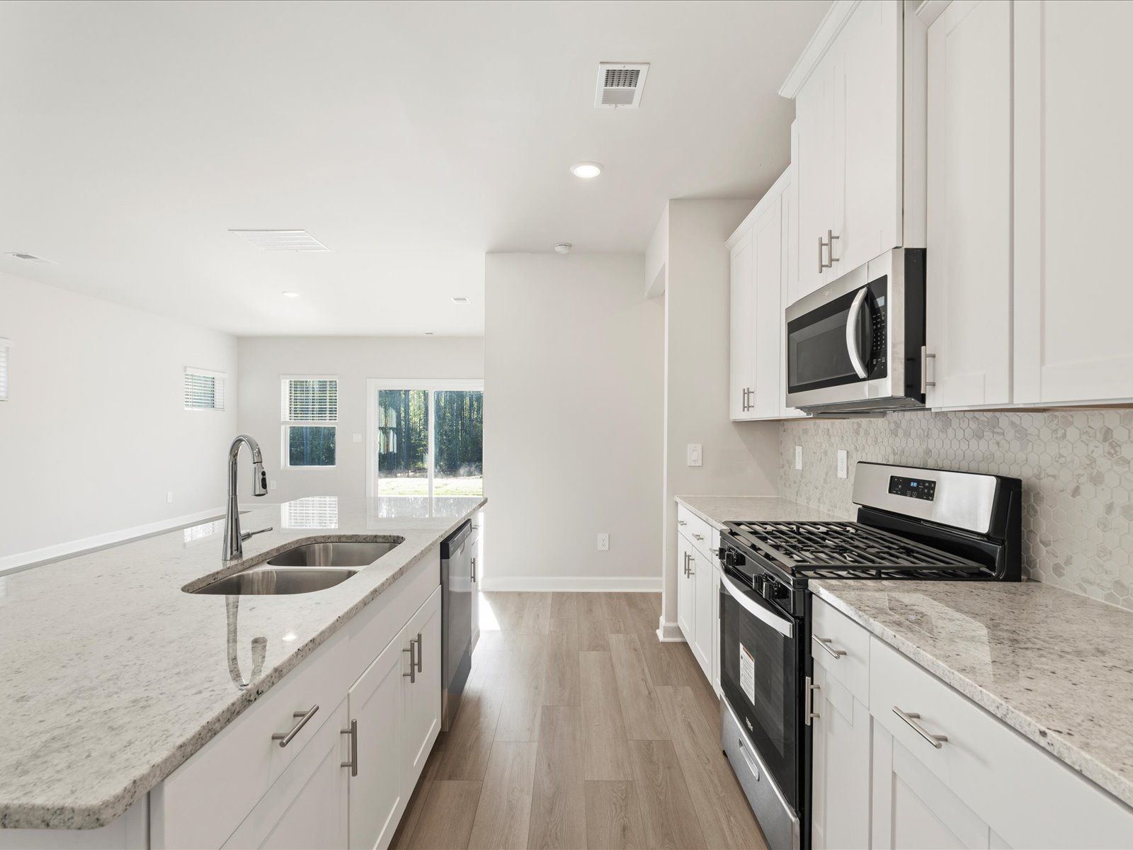 Welcome to the Paisley floorplan at Brayfield Manor - Heritage Collection.