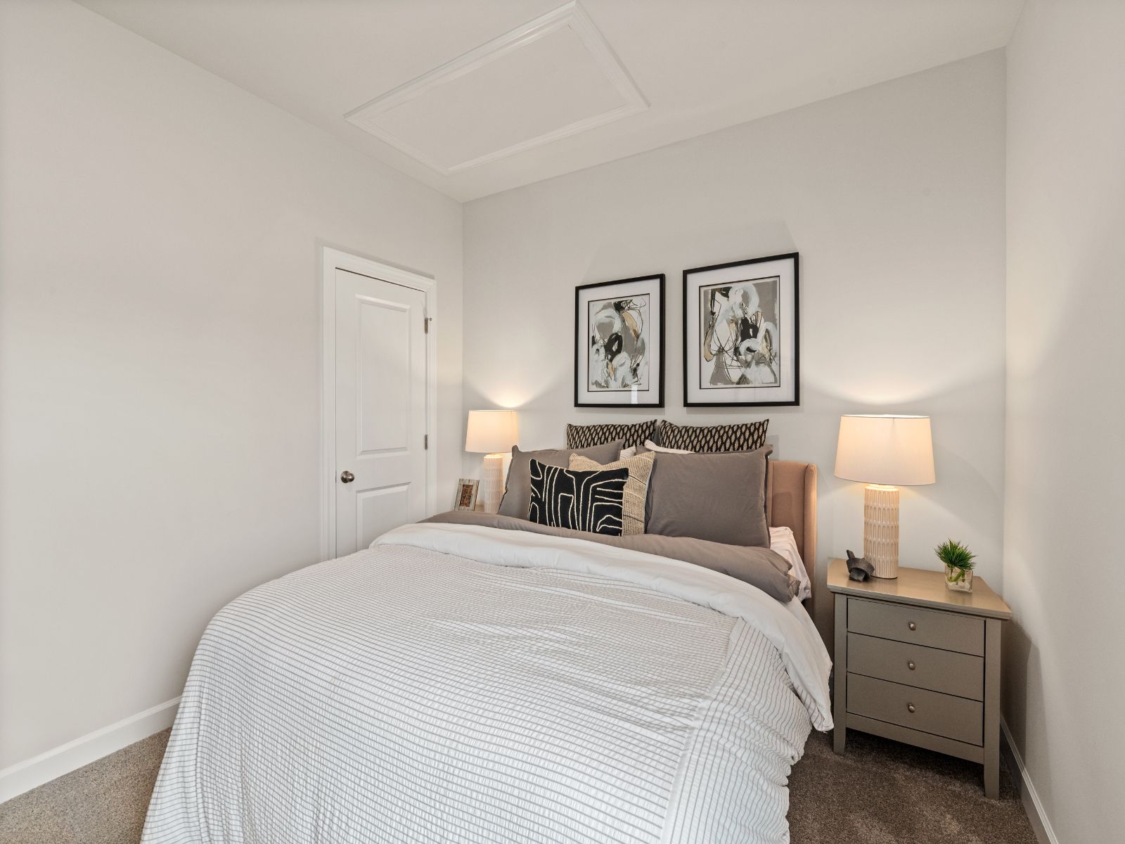 This secondary bedroom is perfect for guests and visitors.