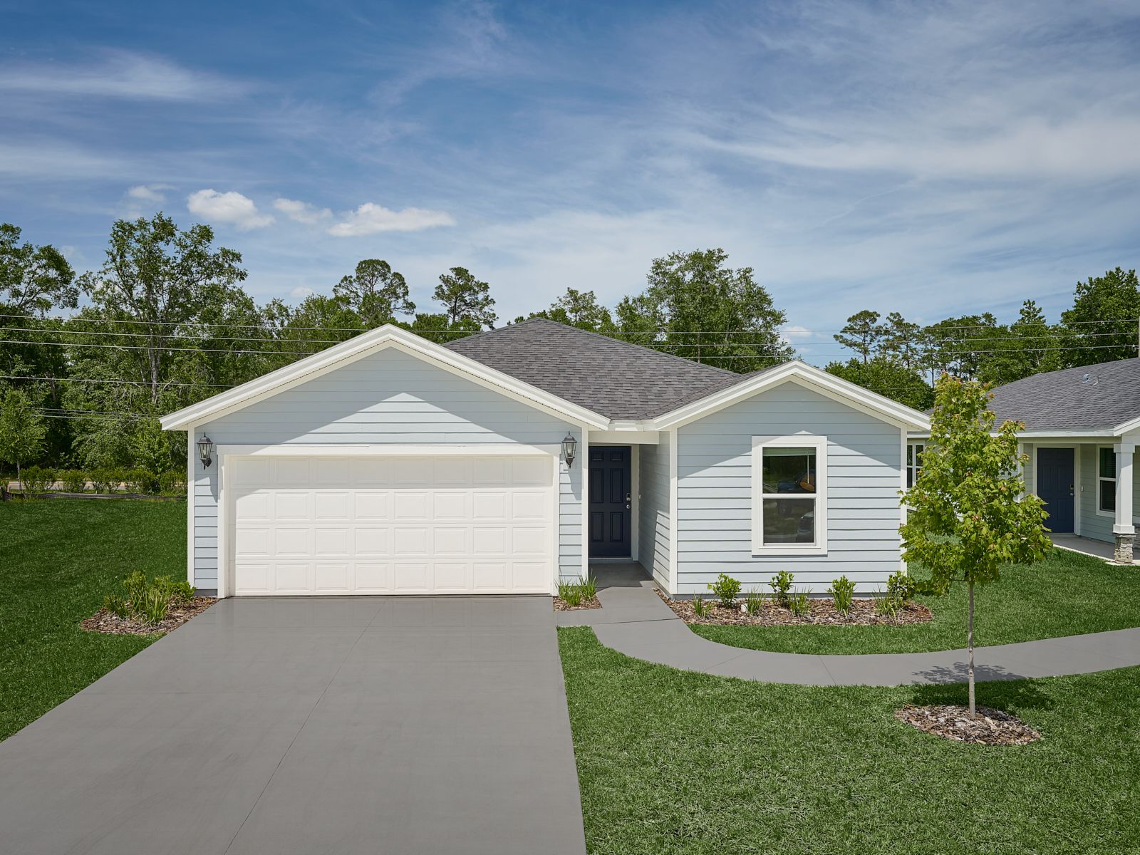 The Davenport floorplan exterior modeled at Kings Preserve.