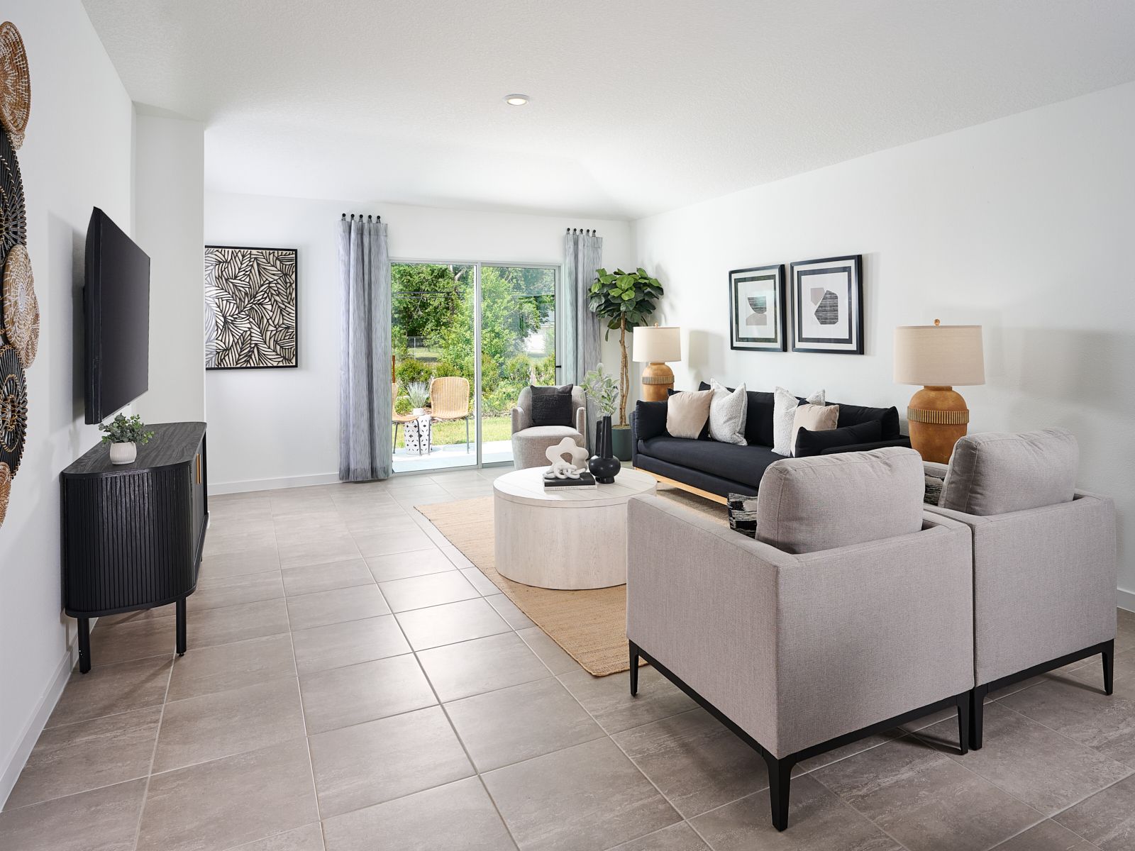 The Davenport floorplan family room modeled at Kings Preserve.