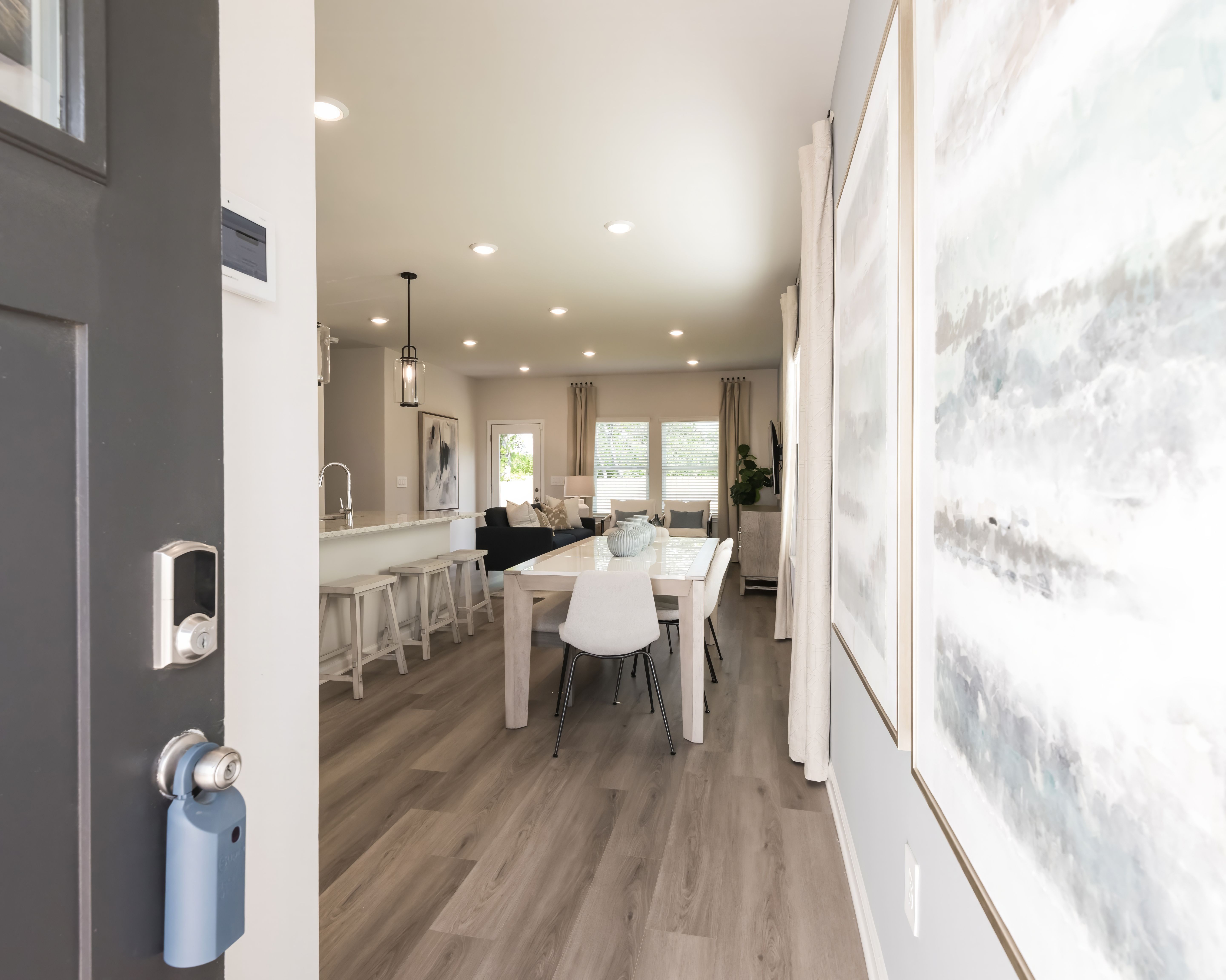 Welcome to the Oakland floorplan modeled at Avalon.