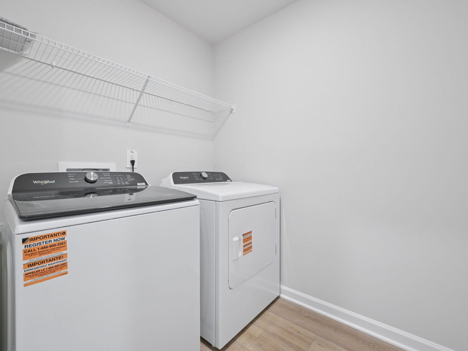 RAL_CadenceMeadowsTownes_Bloomfield_Laundry_3705RosebushDr.jpg