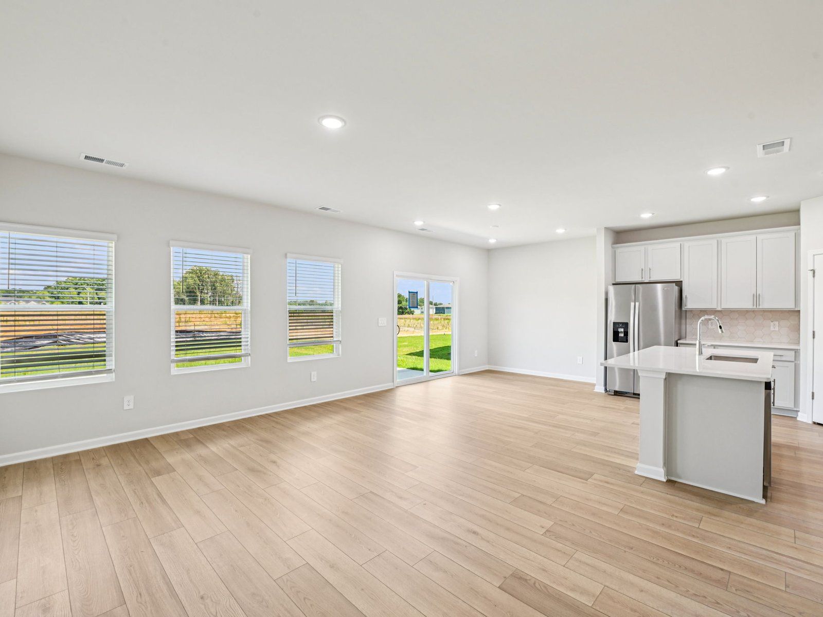 630 White Birch Ln (Chatham)