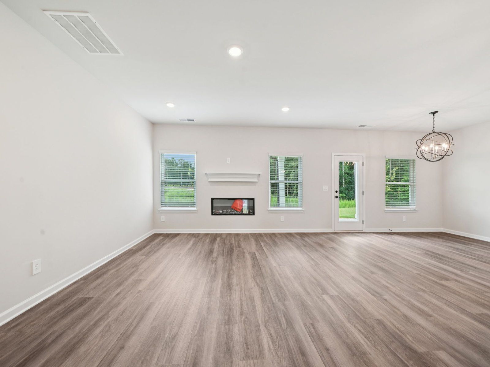 The Chatham floorplan with the Divine Harbor interior package.