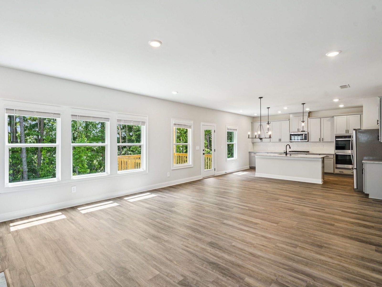 The Taylorsville Basement floorplan with the Distinct Gray interior package.
