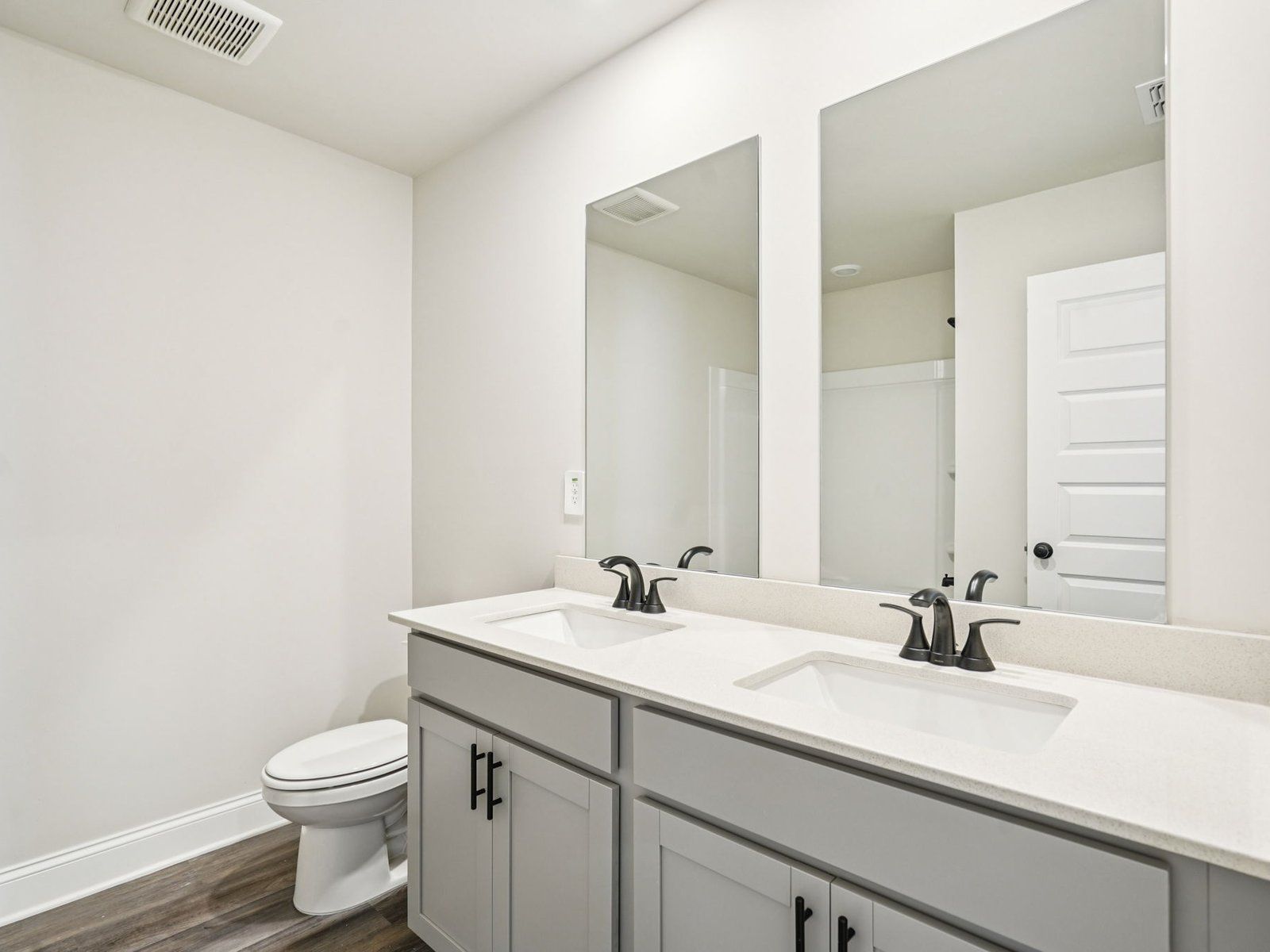 The Taylorsville Basement floorplan with the Distinct Gray interior package.