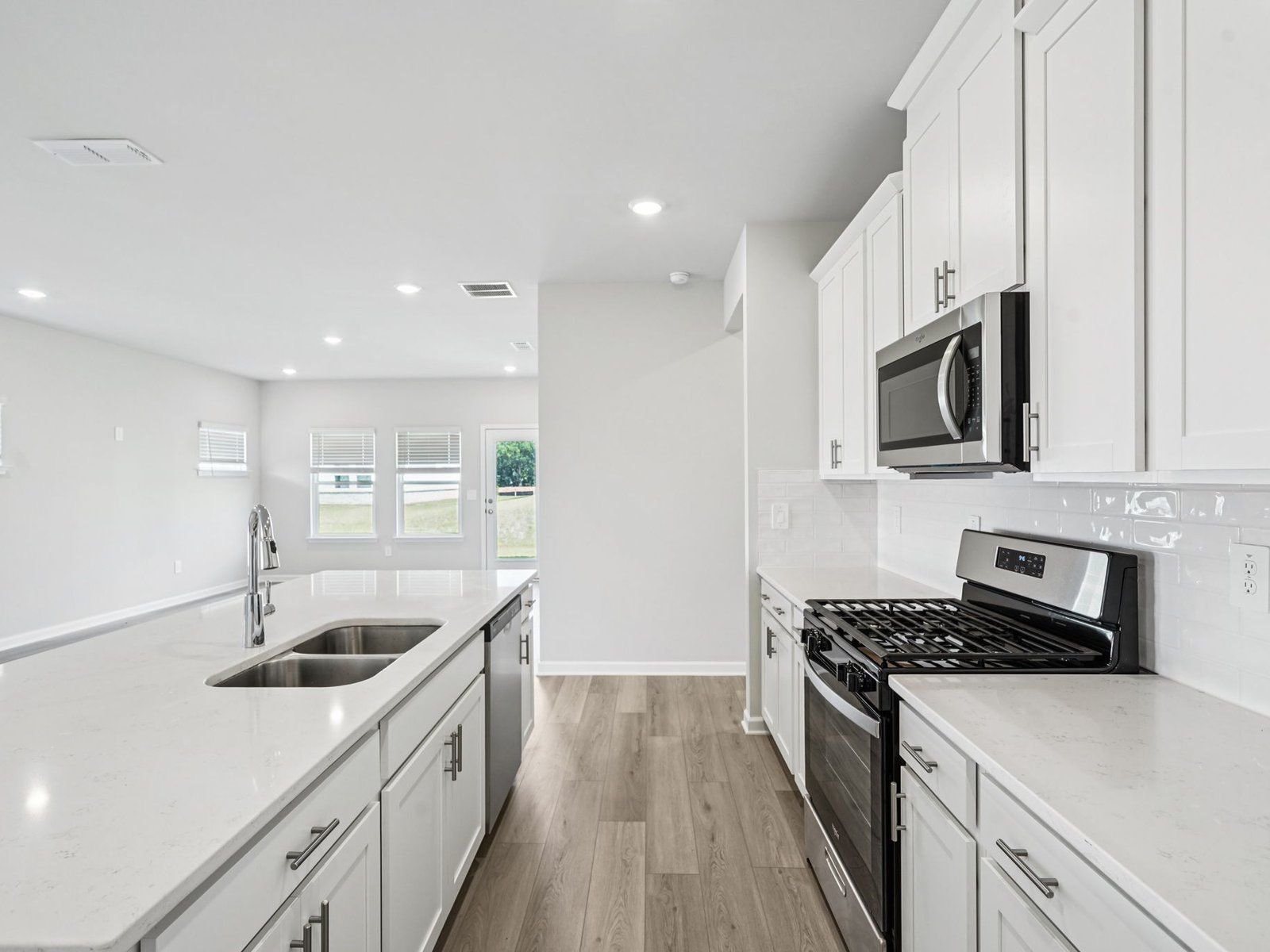 The Paisley floorplan with the Clarity Linen interior package.