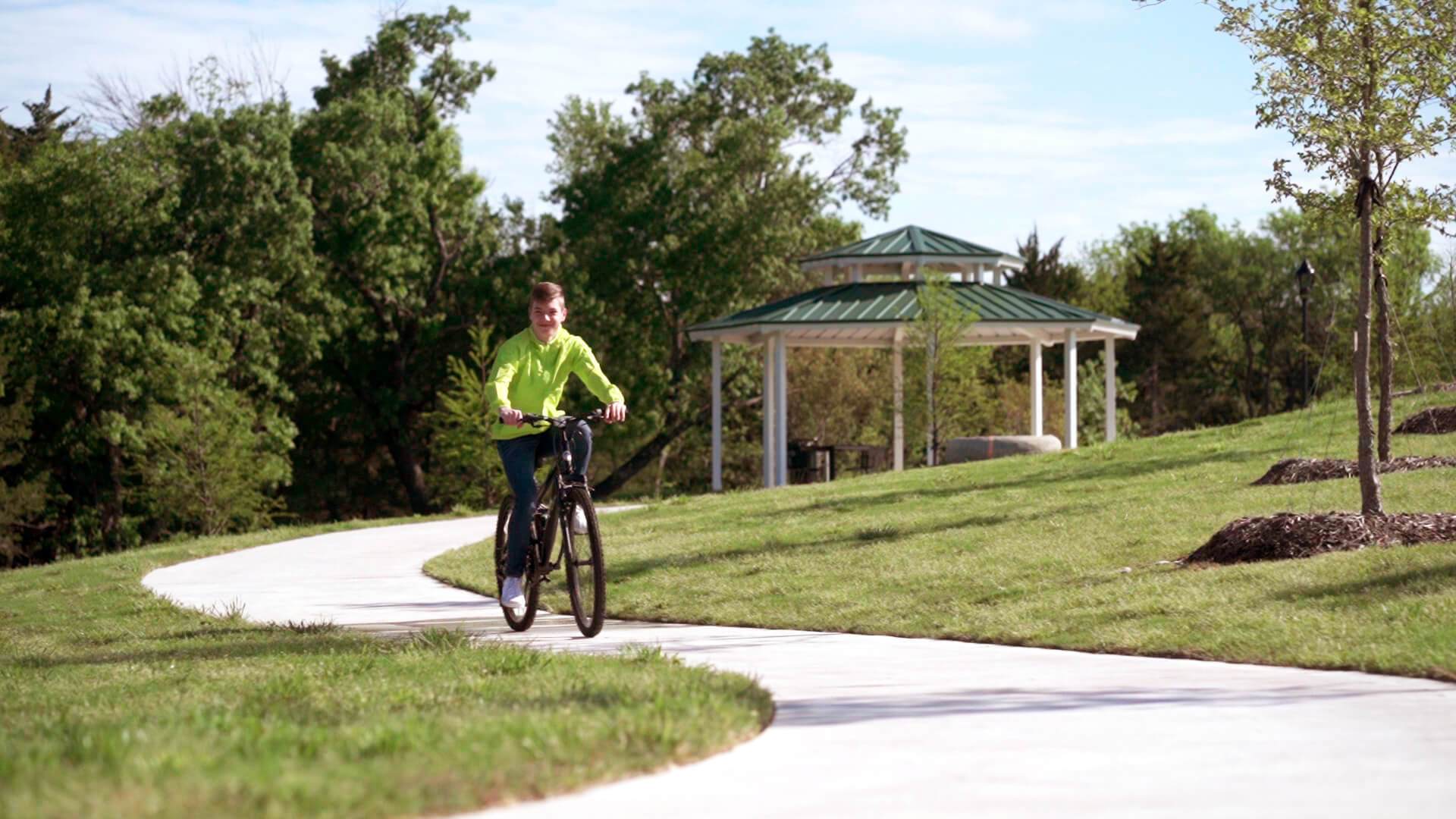 Enjoy community amenities at Benders Cove including a walking trail.