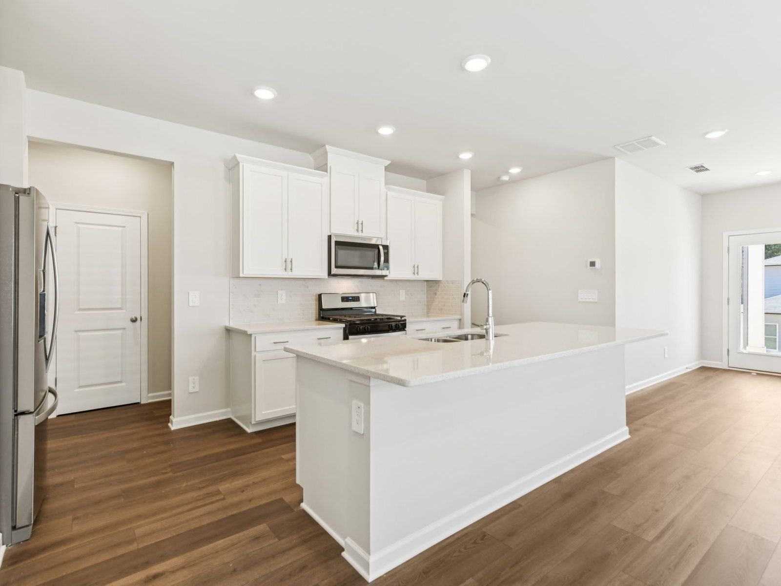 The Roswell floorplan with the Balanced White interior package.