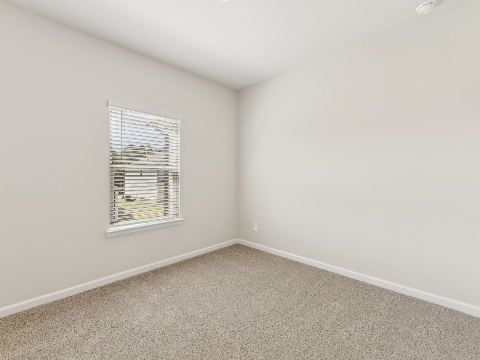 The Roswell floorplan with the Balanced White interior package.