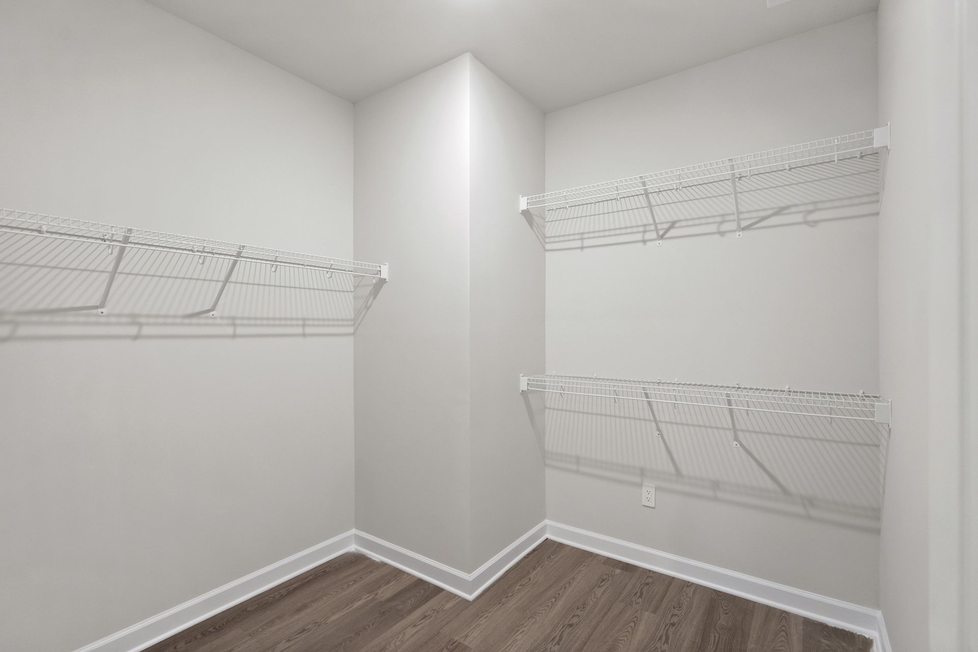 Chandler Primary Walk-In Closet