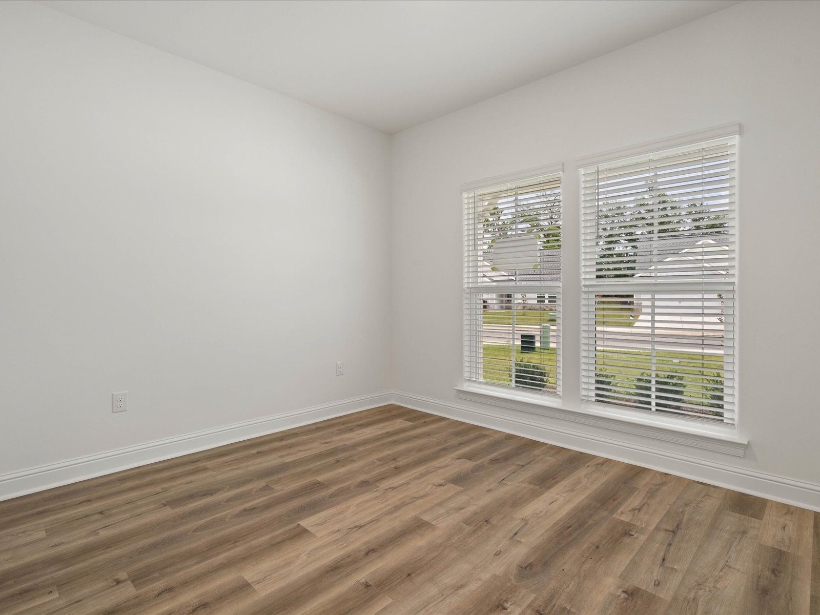 10501 Glade Cove (Coral) Image