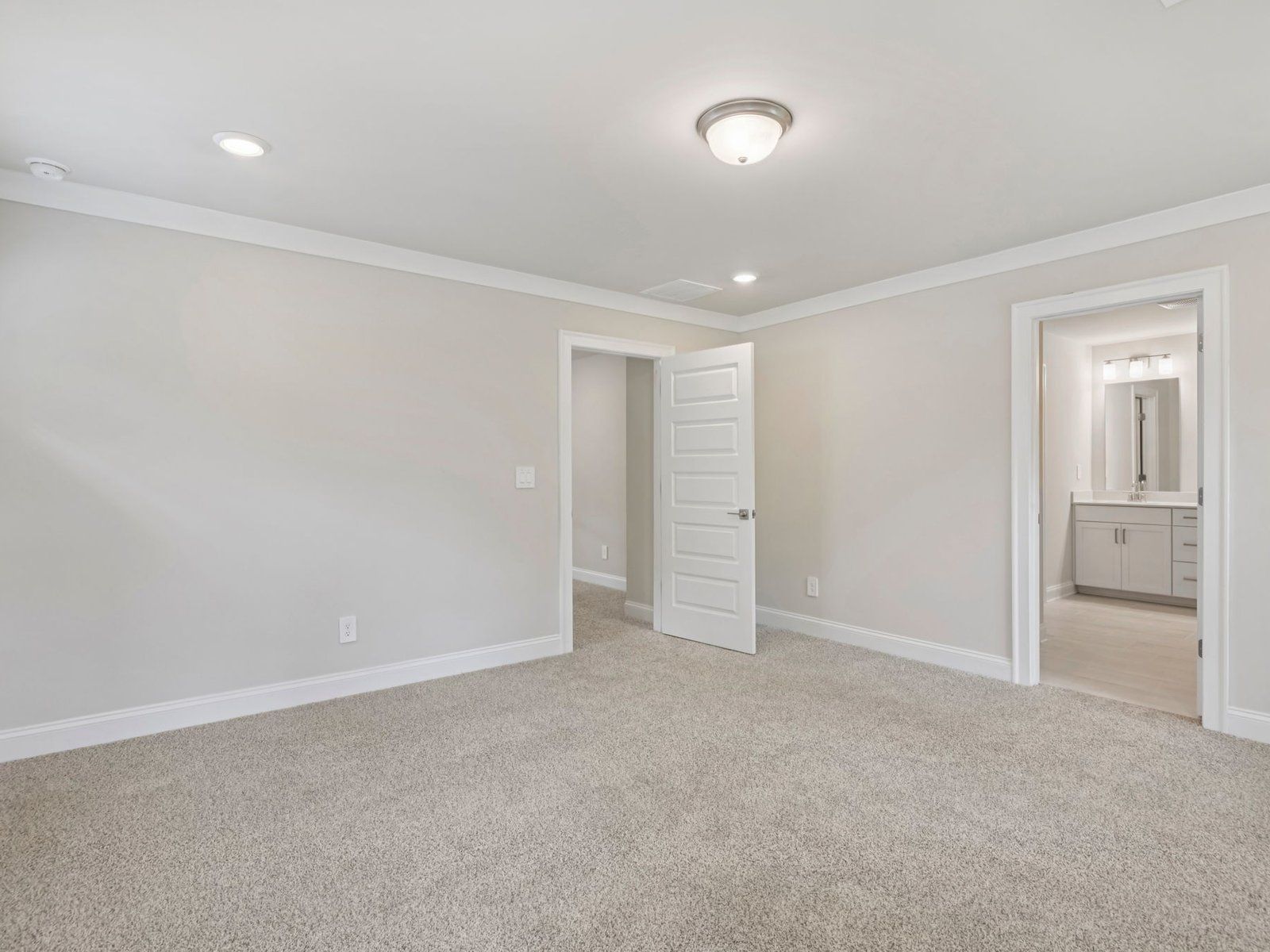 The Roswell floorplan with the Relaxed Transitional Linen interior package.