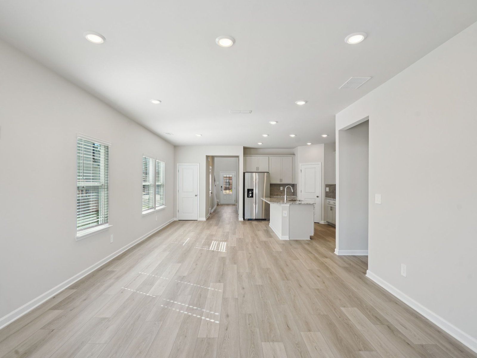 The Sydney floorplan with the Sleek Gray interior package.