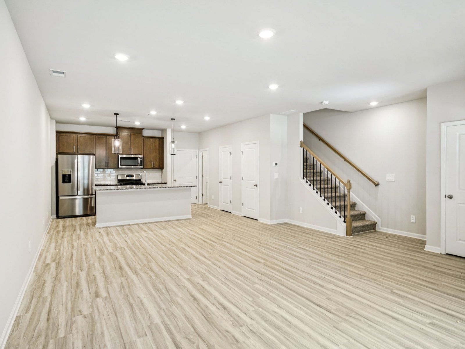 2240 Ashton Drive (Lancaster Interior Unit)