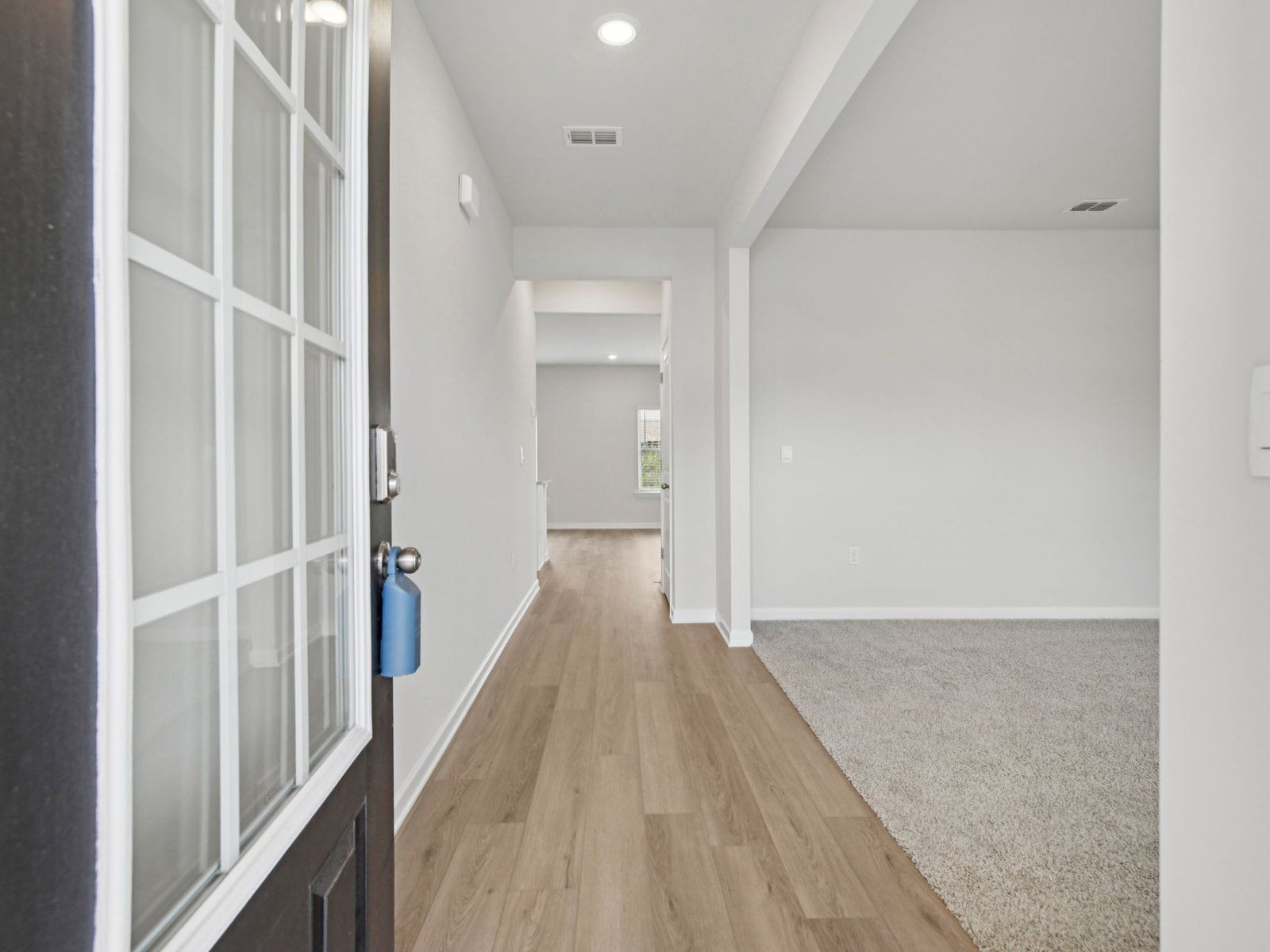 The Brentwood floorplan with the Lush White interior package.