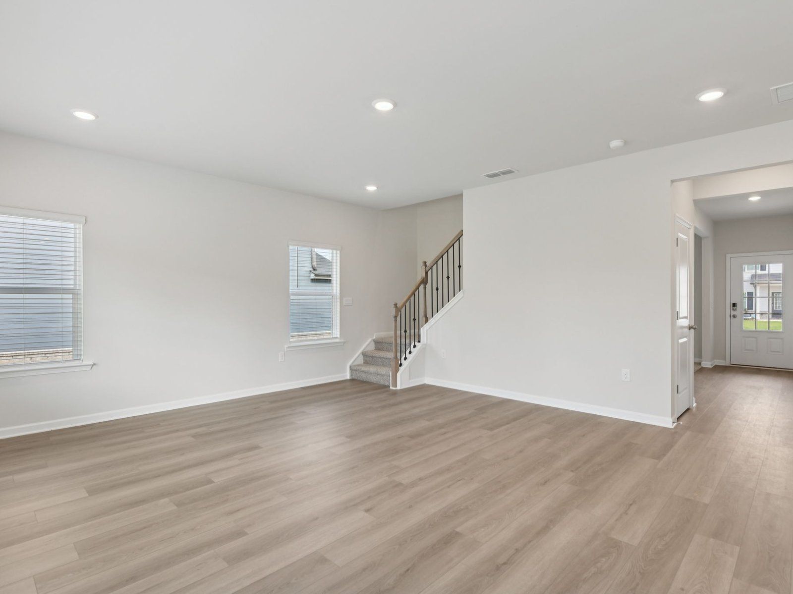 The Brentwood floorplan with the Lush White interior package.