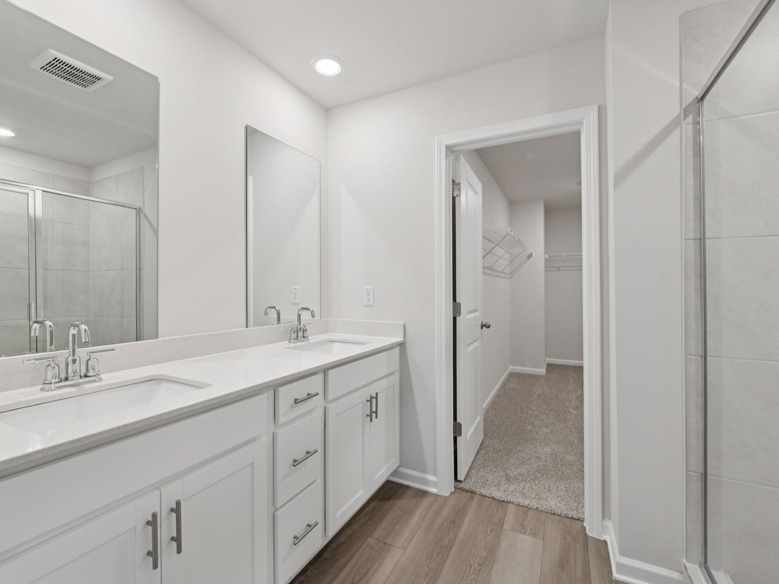The Brentwood floorplan with the Lush White interior package.