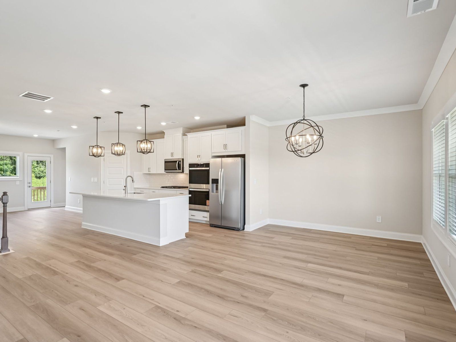 The Jordan floorplan with the Finesse Linen interior package.