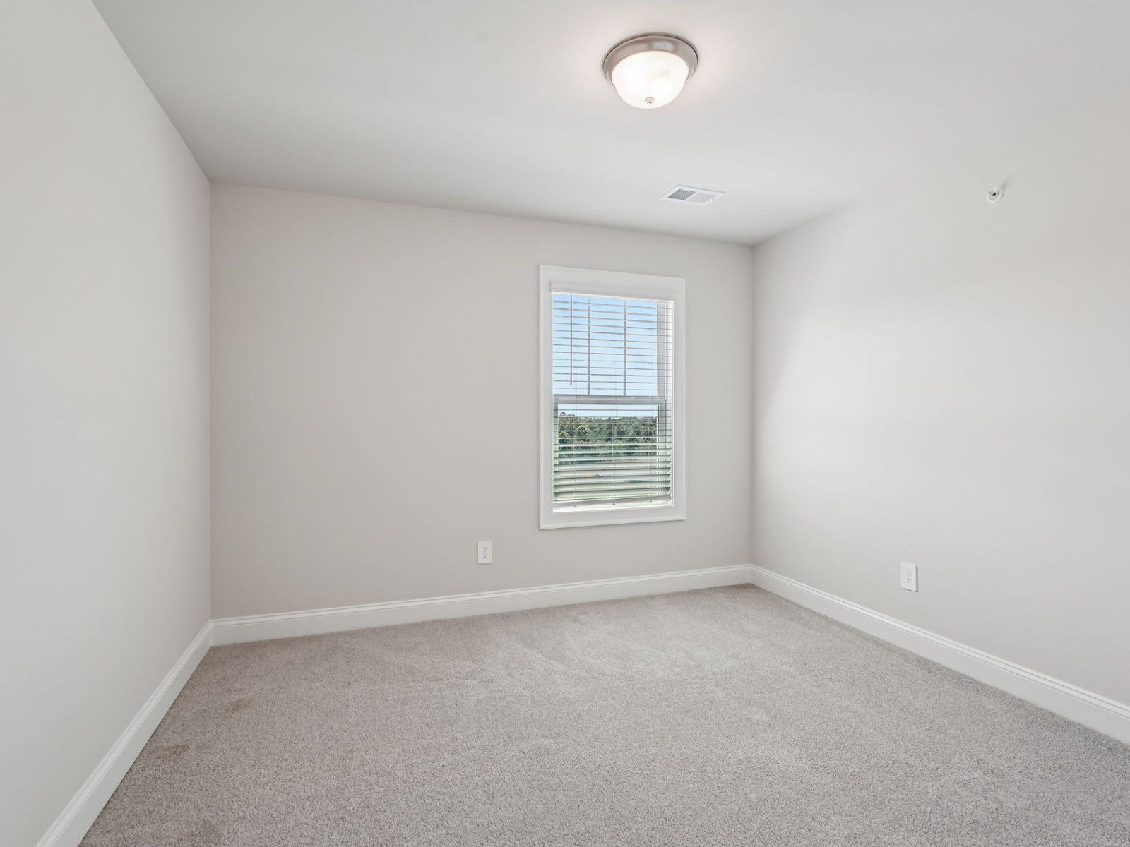 The Jordan floorplan with the Finesse Linen interior package.