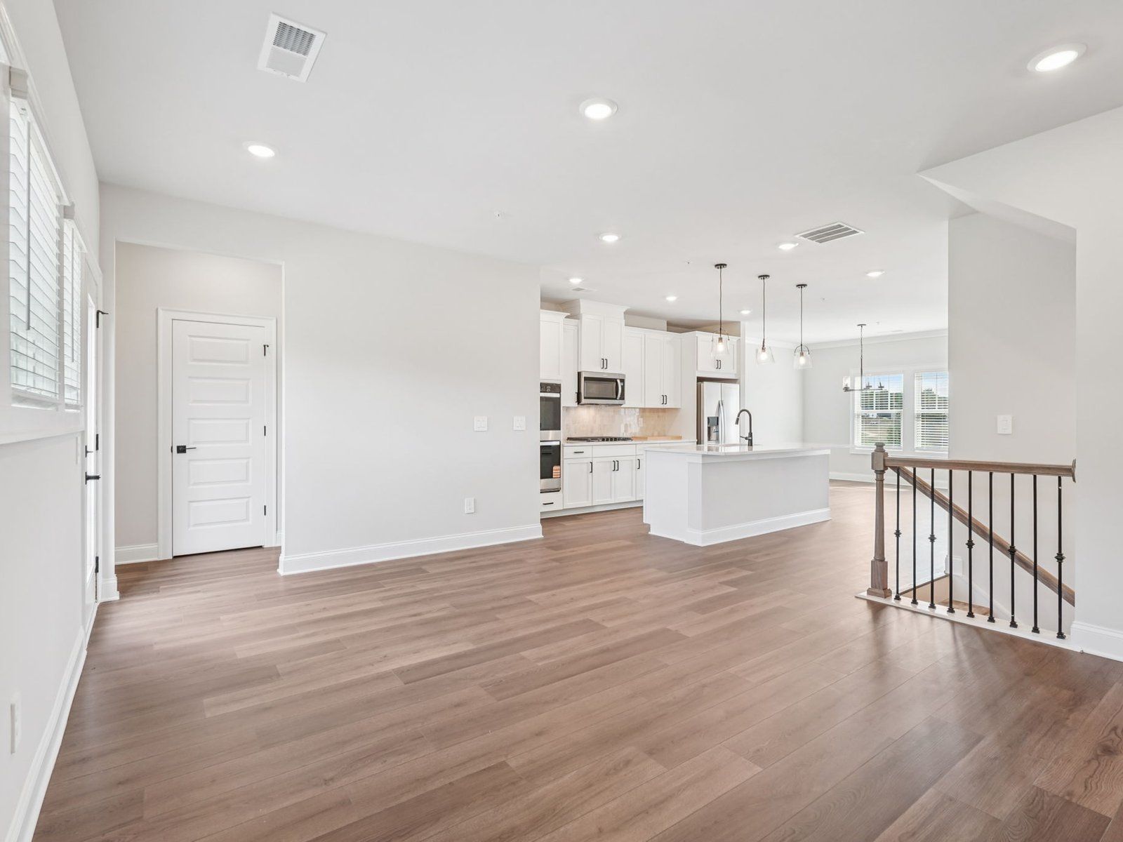 The Ashland floorplan with the Clarity Linen interior package.