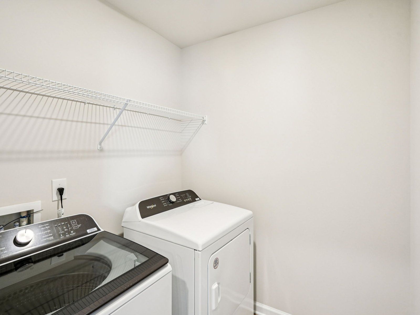 2012 Nolan Way (Lennon)