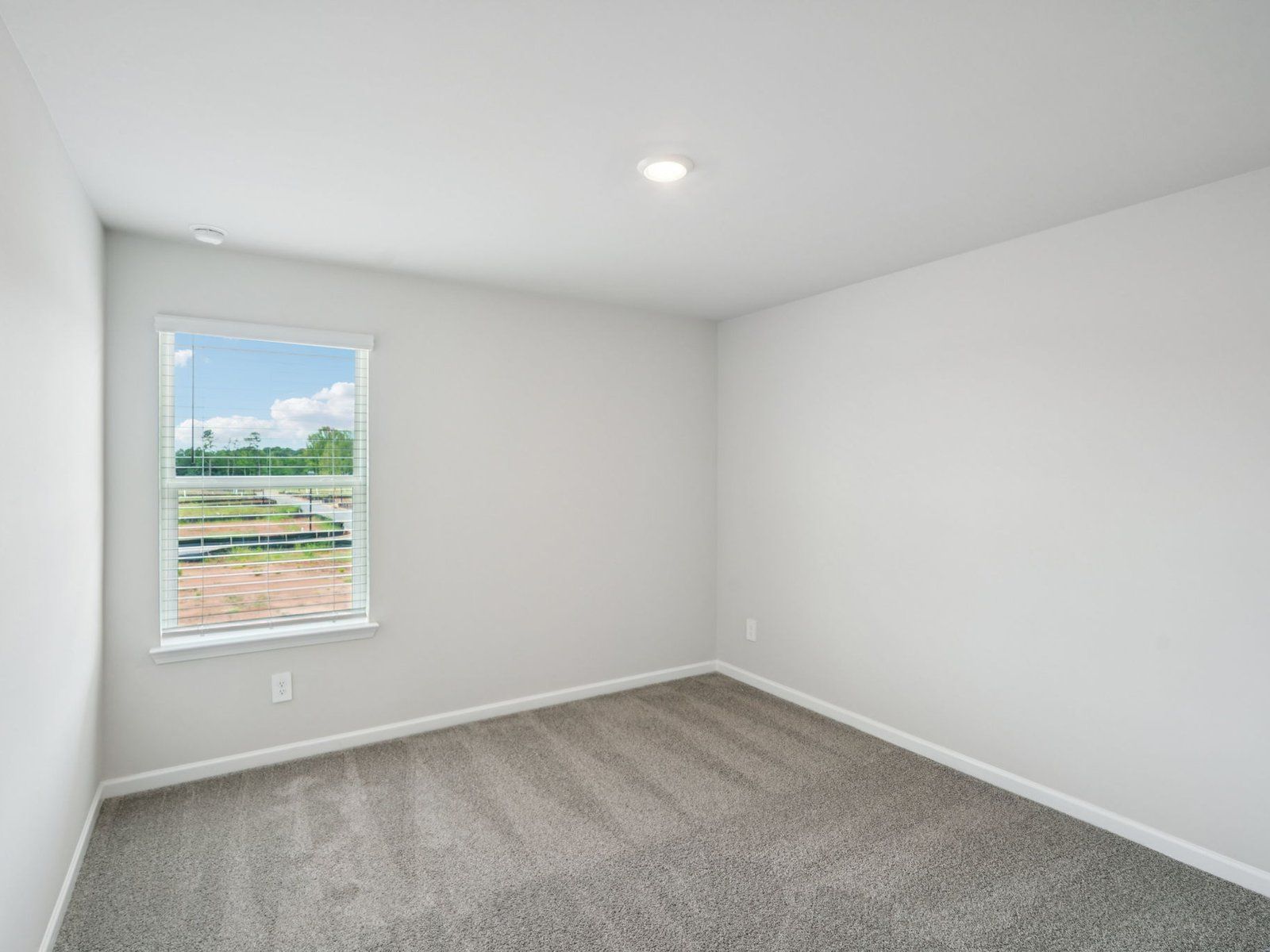 The Lewiston floorplan with the Cozy Linen interior package.