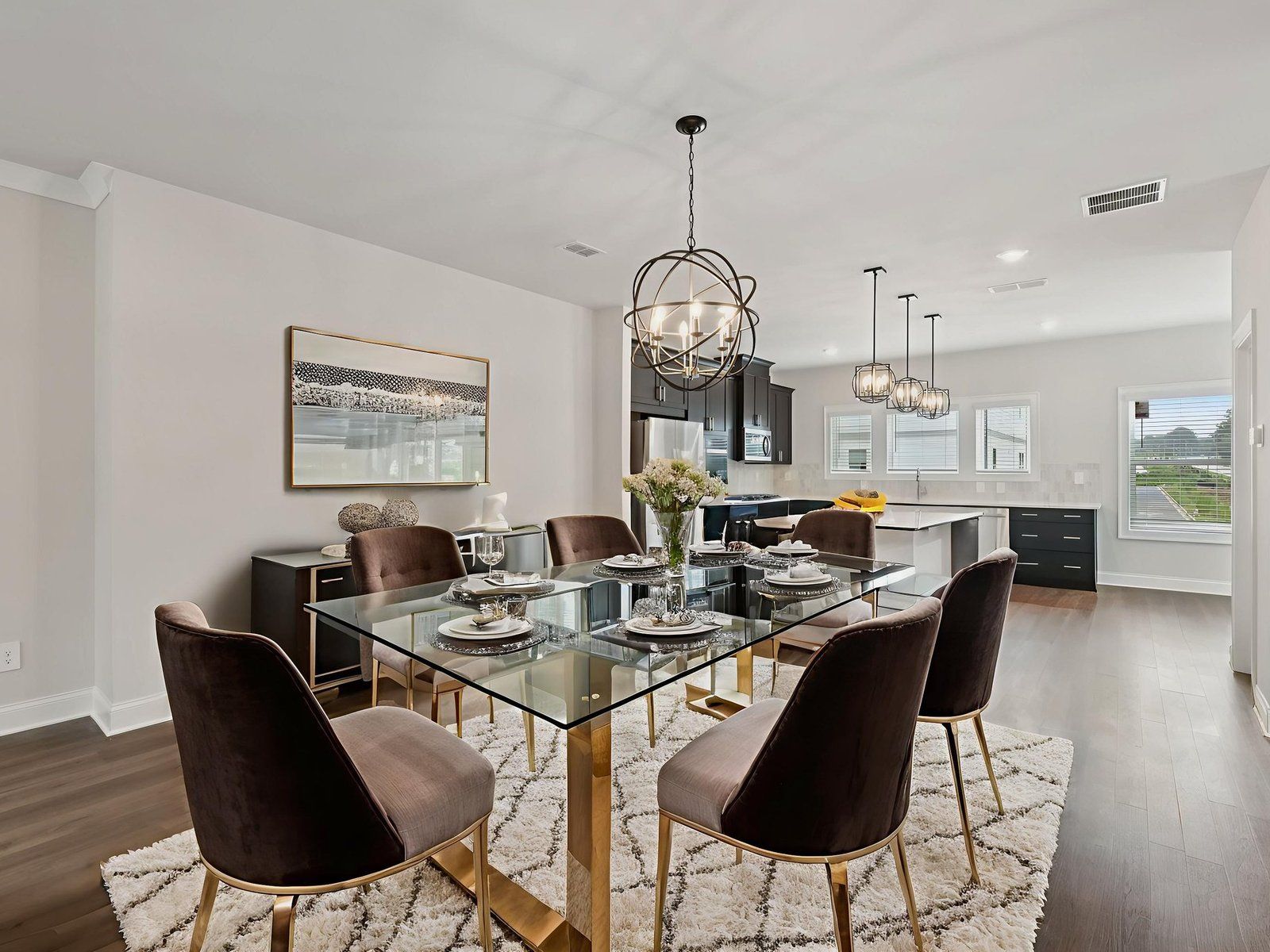 The Leighton floorplan with the Timeless Contrast Black interior package.