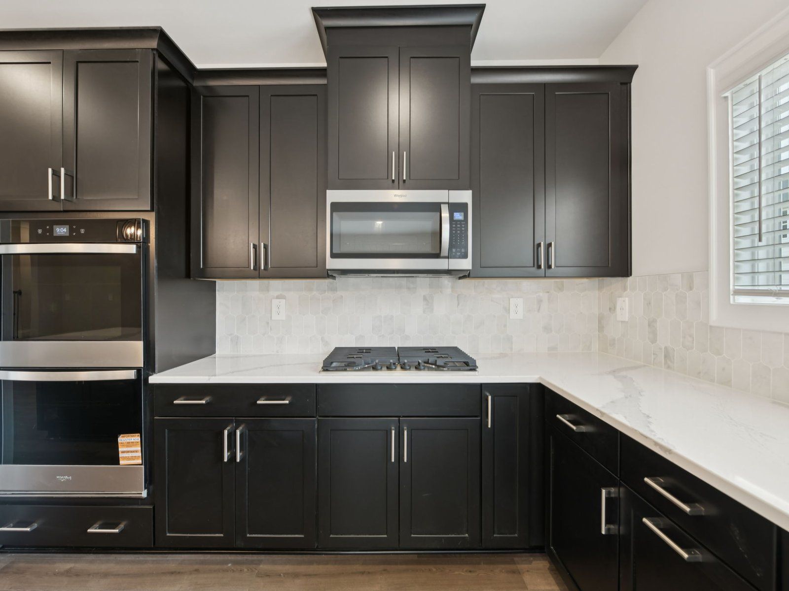 The Leighton floorplan with the Timeless Contrast Black interior package.