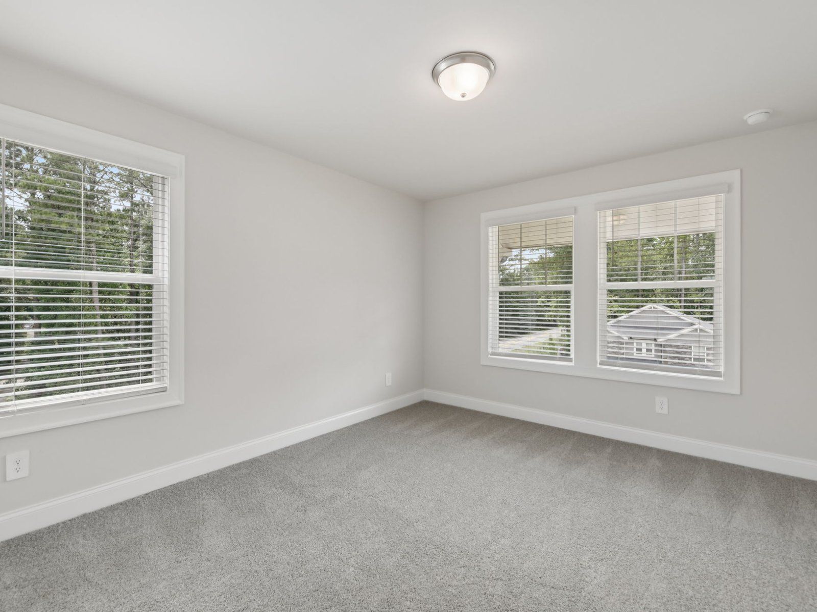 The Leighton floorplan with the Timeless Contrast Black interior package.