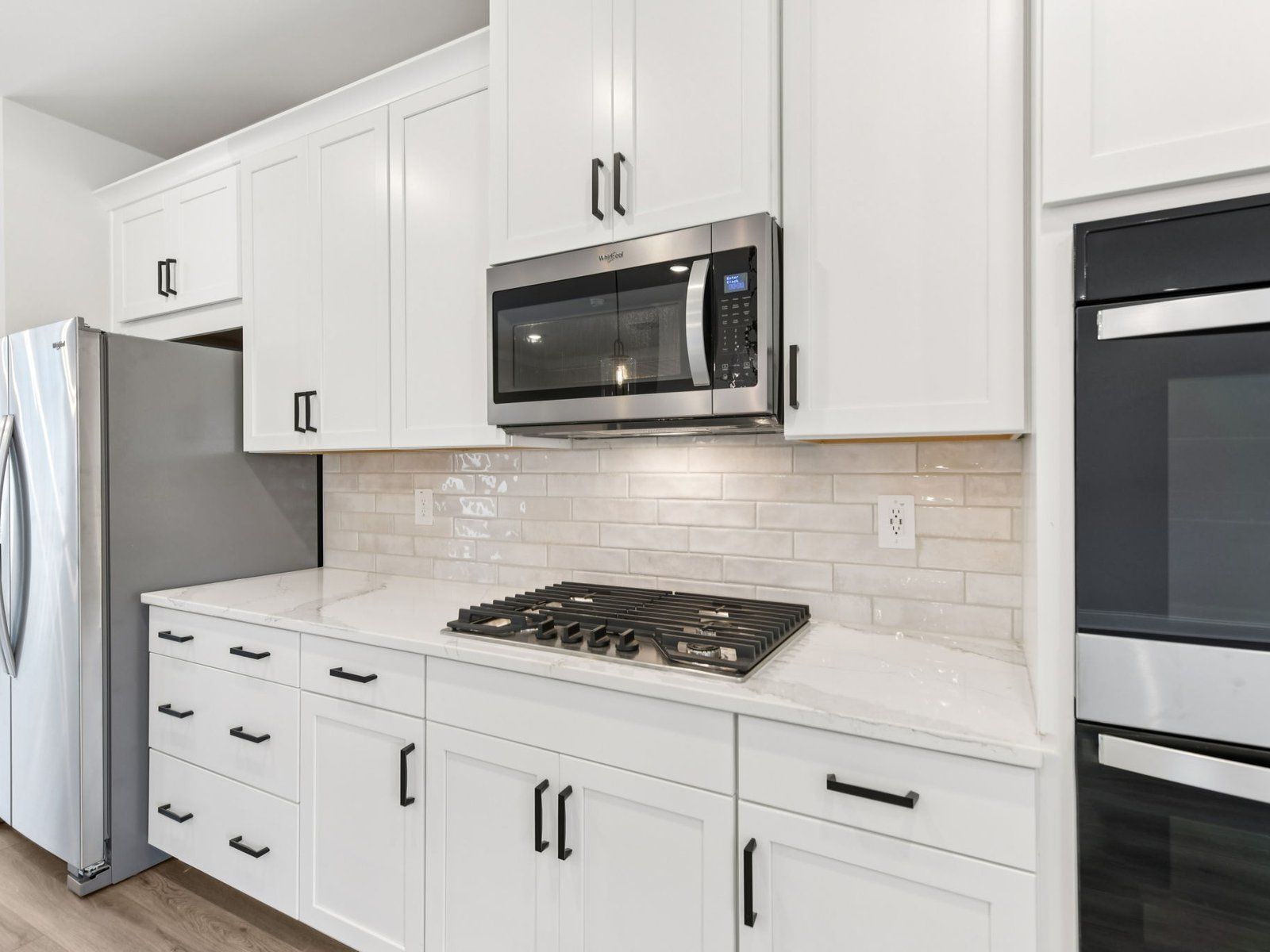The Ashland floorplan with the Upscale Rustic Linen interior package.