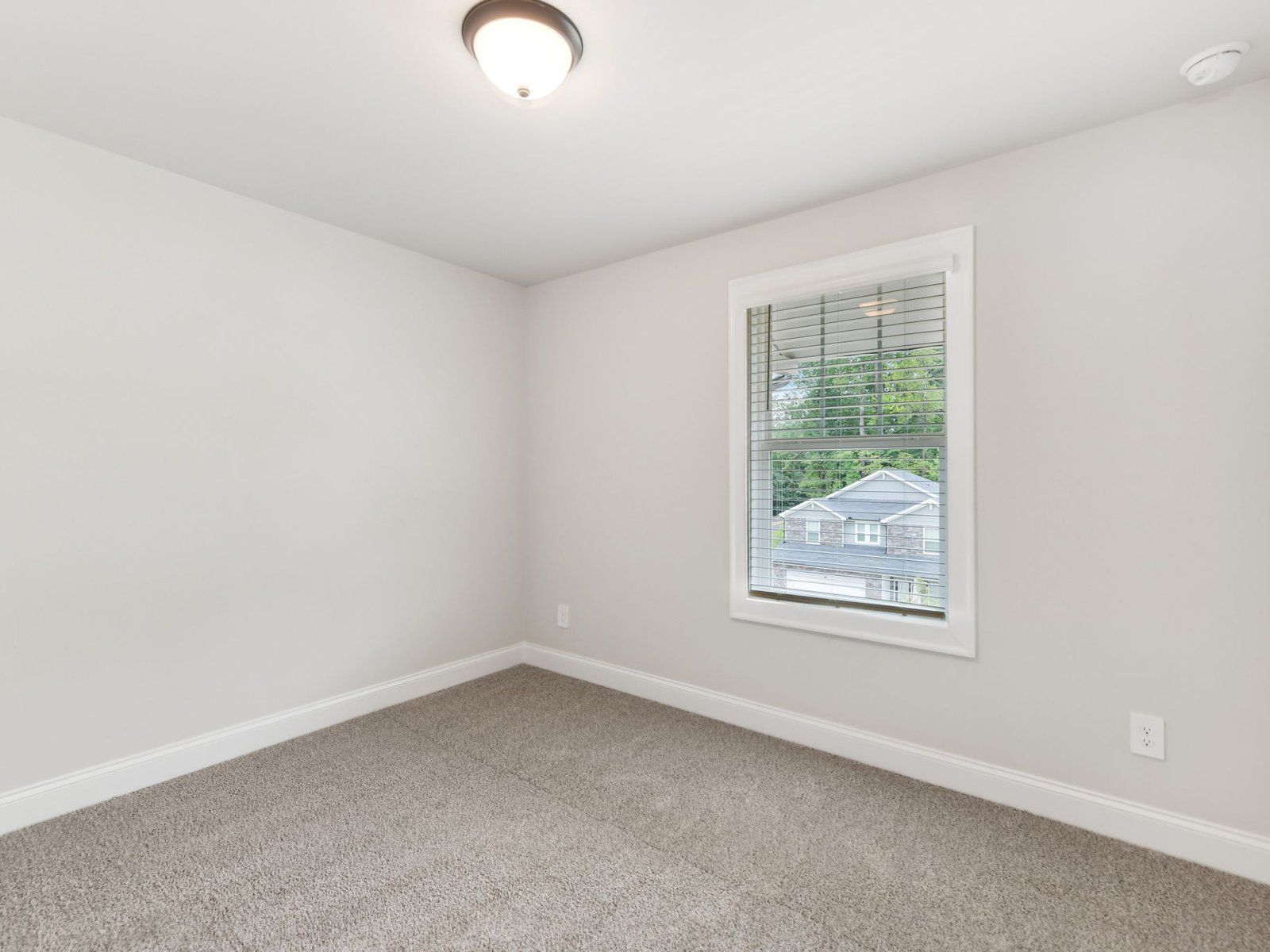 The Ashland floorplan with the Upscale Rustic Linen interior package.