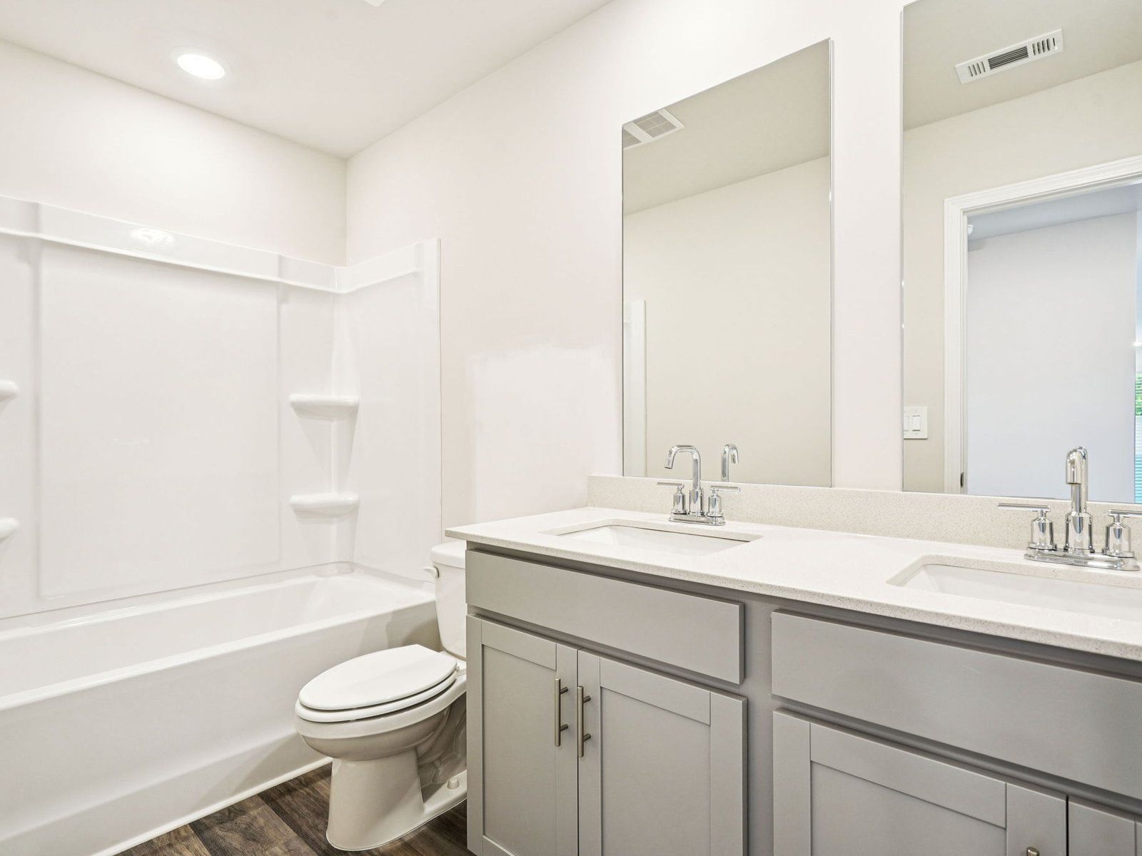 The Chatham floorplan with the Distinct Gray interior package.