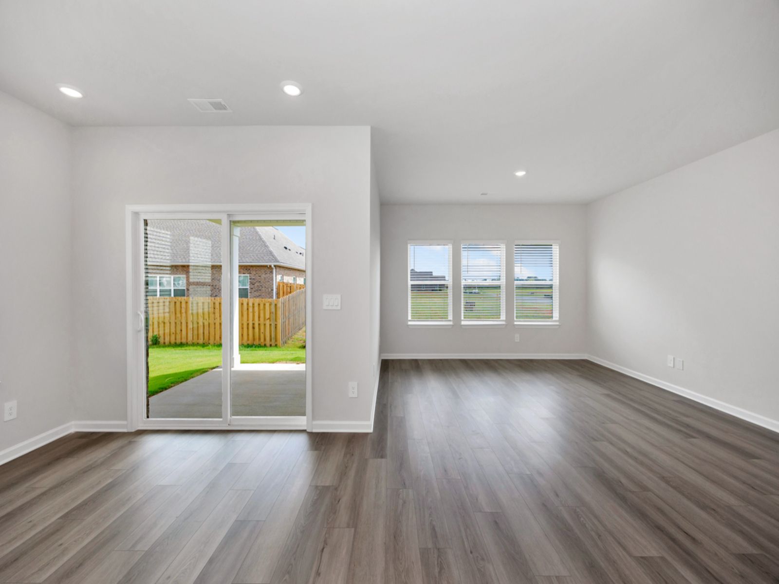 The Gibson floorplan with the Elemental Grey interior package.