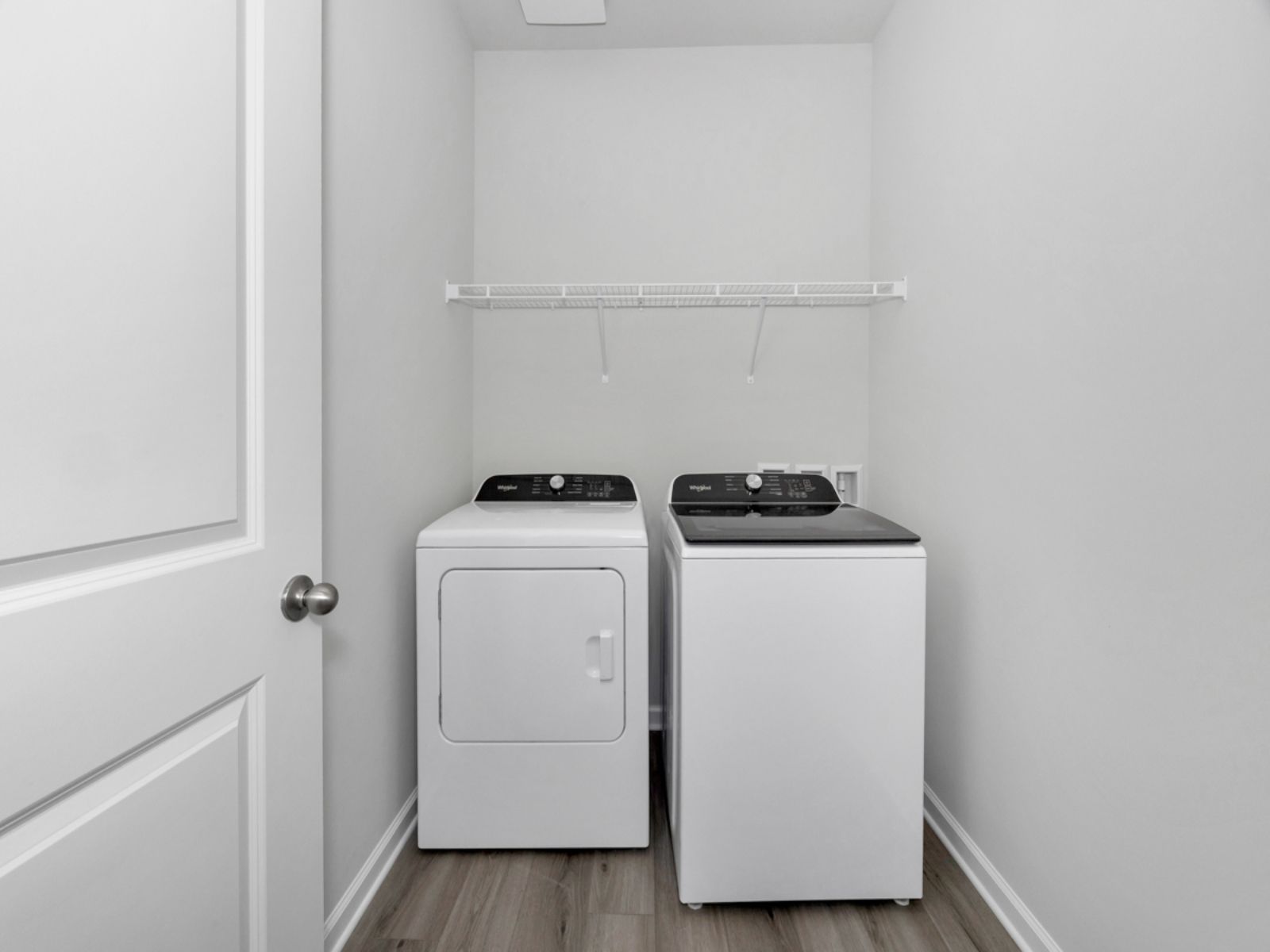 The Gibson floorplan with the Elemental Grey interior package.