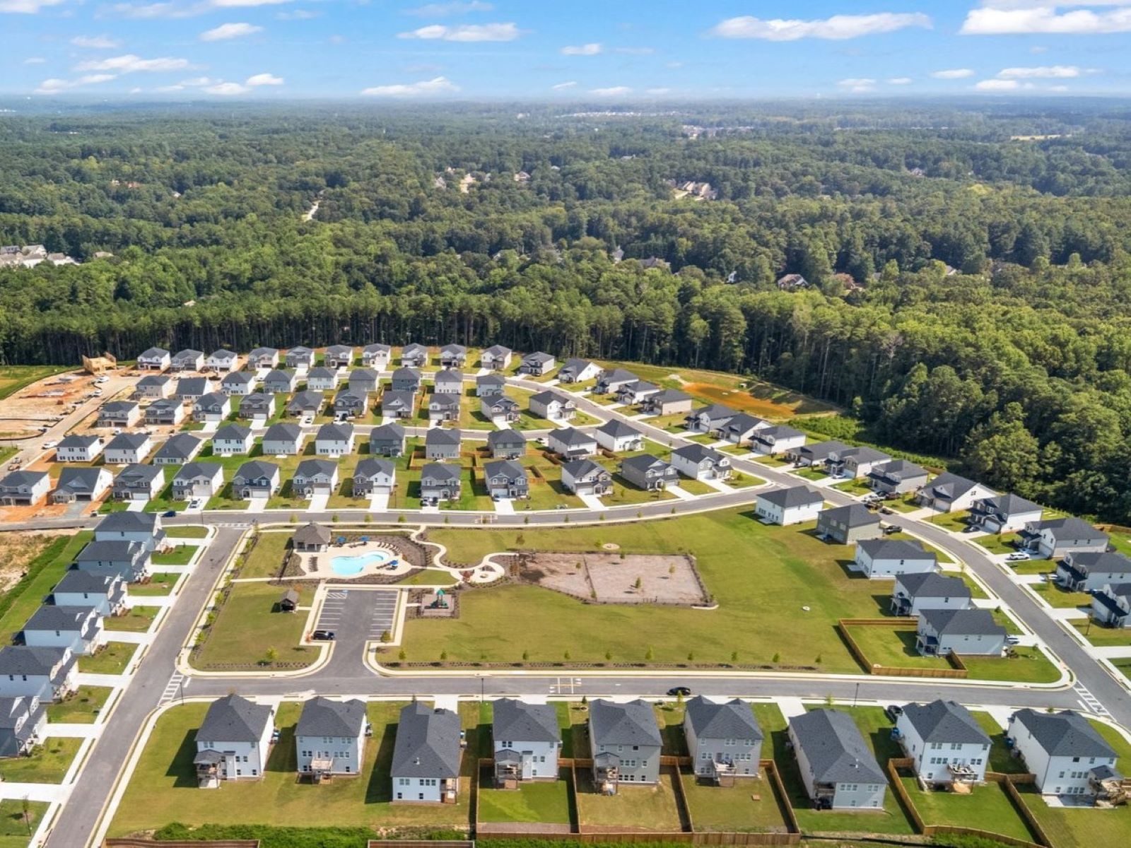 Community Amenities at Parkside at Grayson.