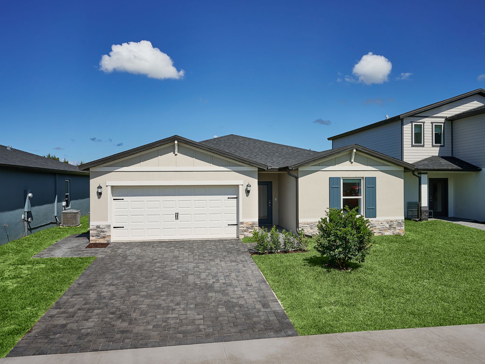 The Essex floorplan modeled at Terra Lago