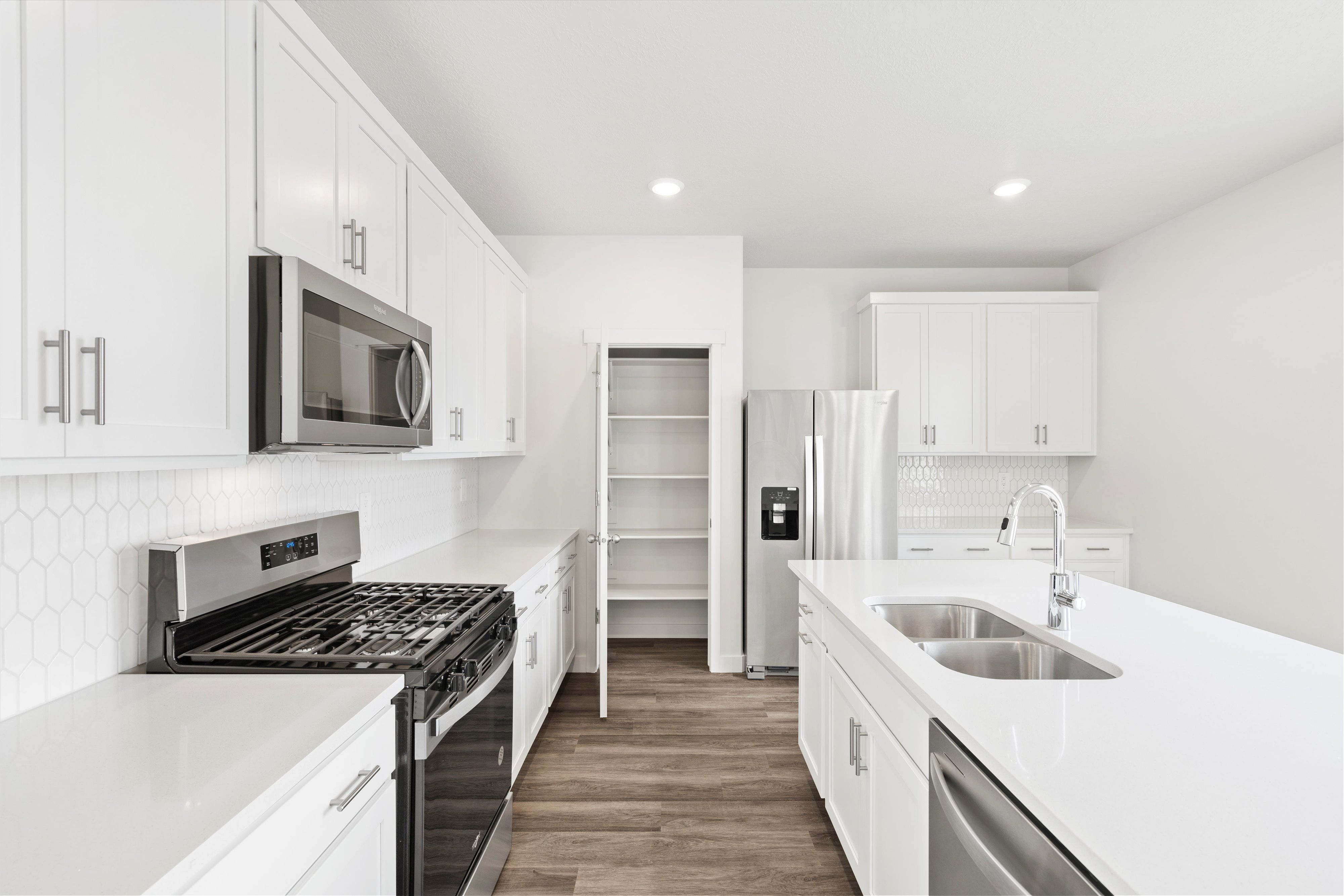 The Cottonwood floorplan interior image taken at a Meritage Homes Community in Eagle Mountain, UT.