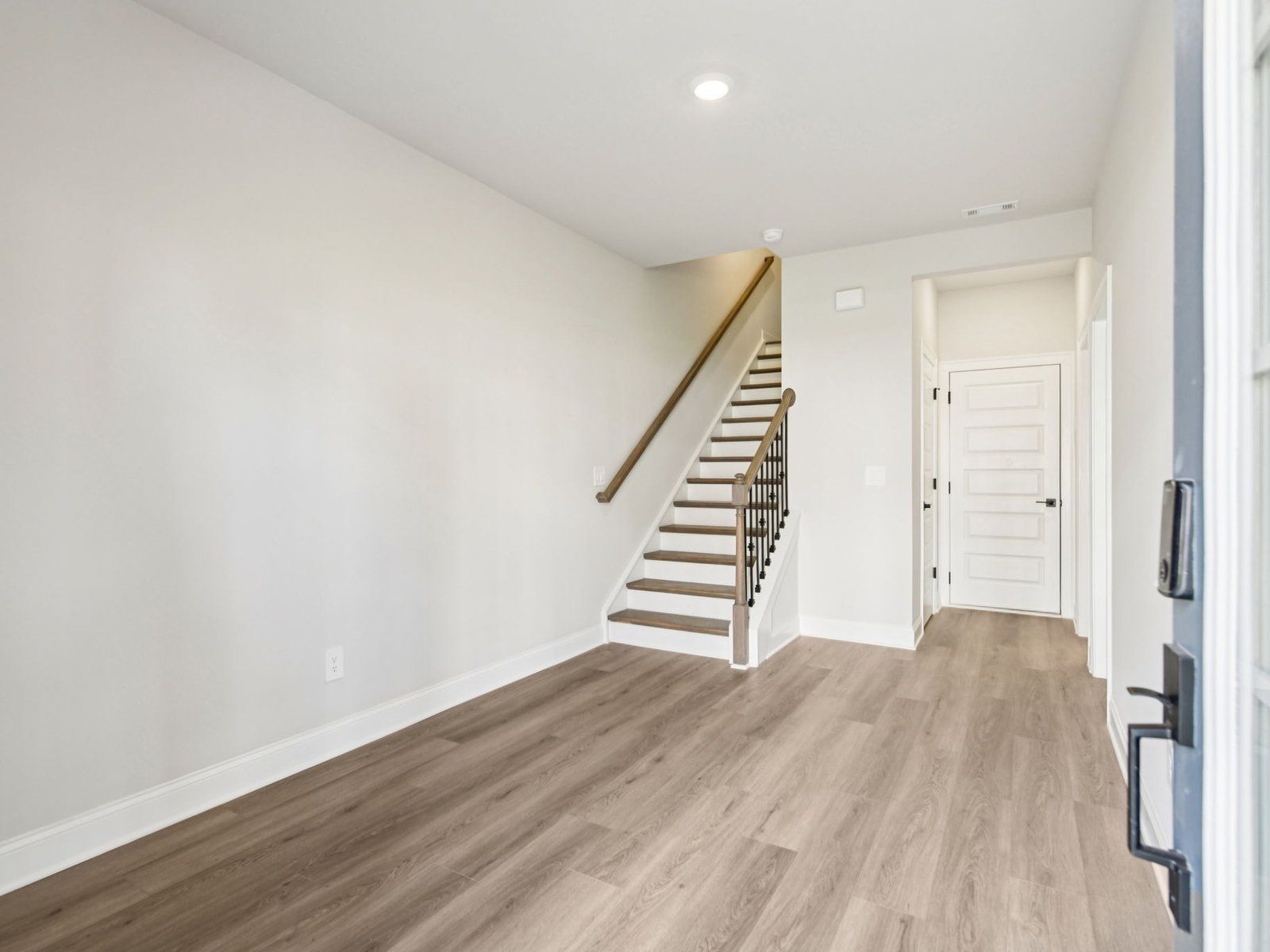 409 Elise Way (Leighton)