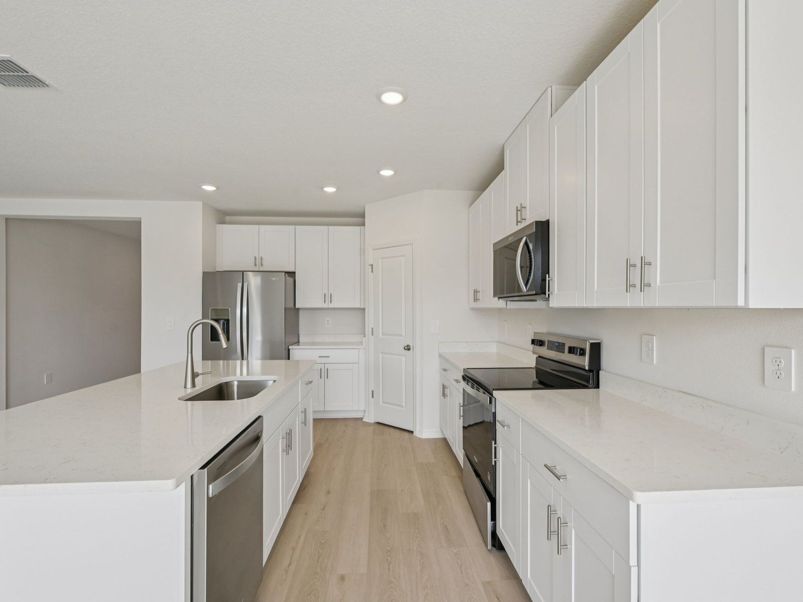 7-custom-Tampa - Salt Meadows - 7604 Satterfield Ter Parrish FL 34219-007.jpg