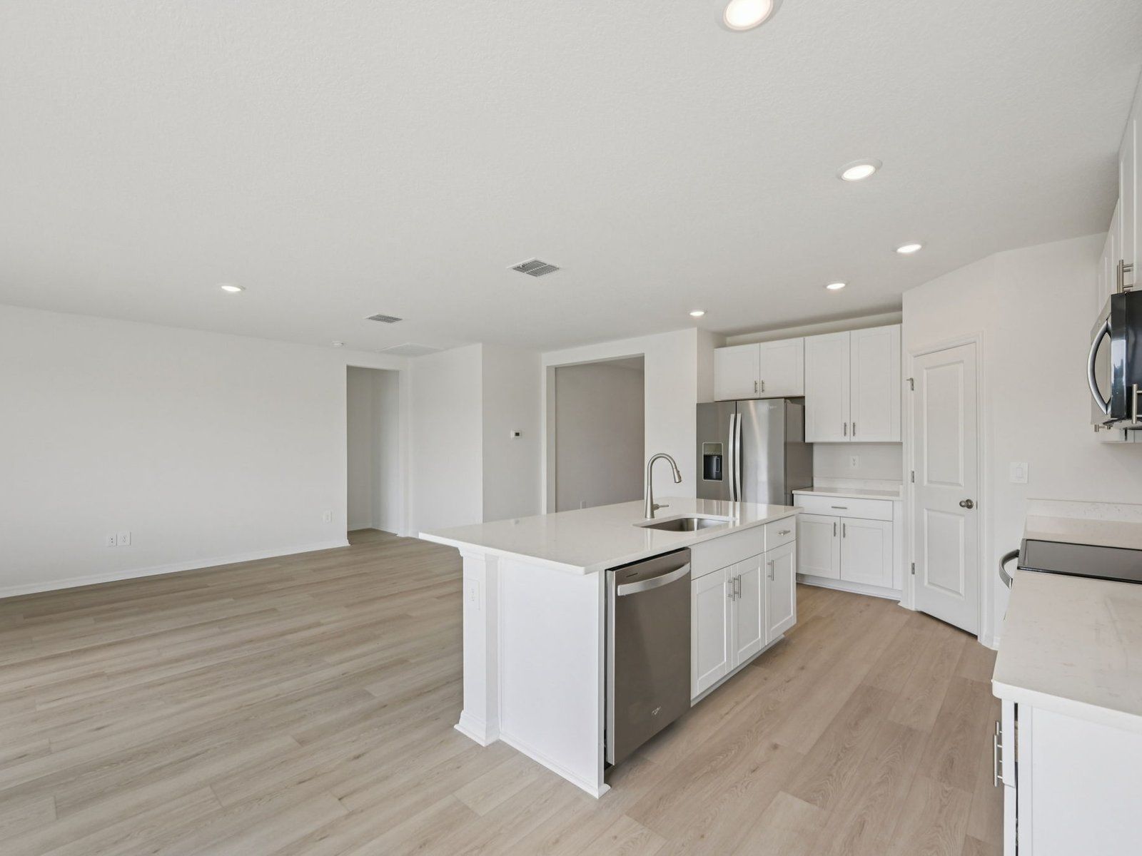 6-custom-Tampa - Salt Meadows - 7604 Satterfield Ter Parrish FL 34219-006.jpg