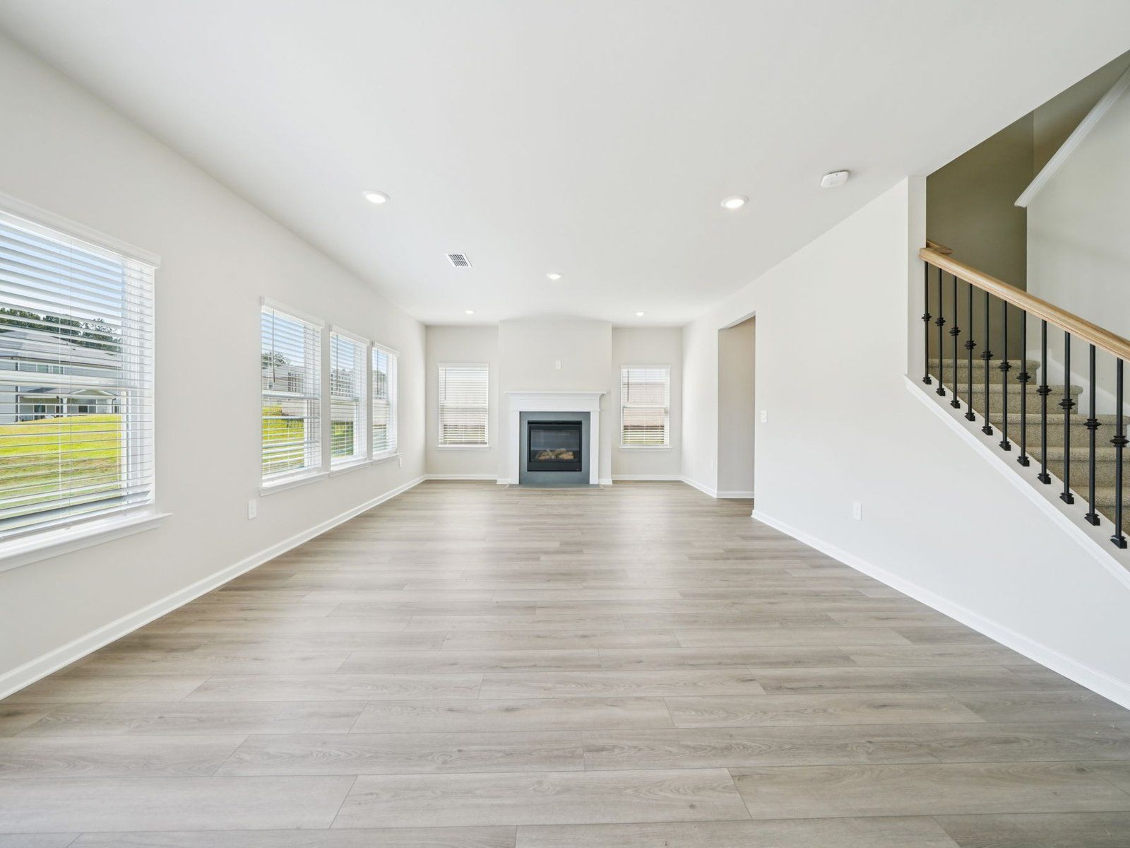 401 Tallulah Lane (Dakota)