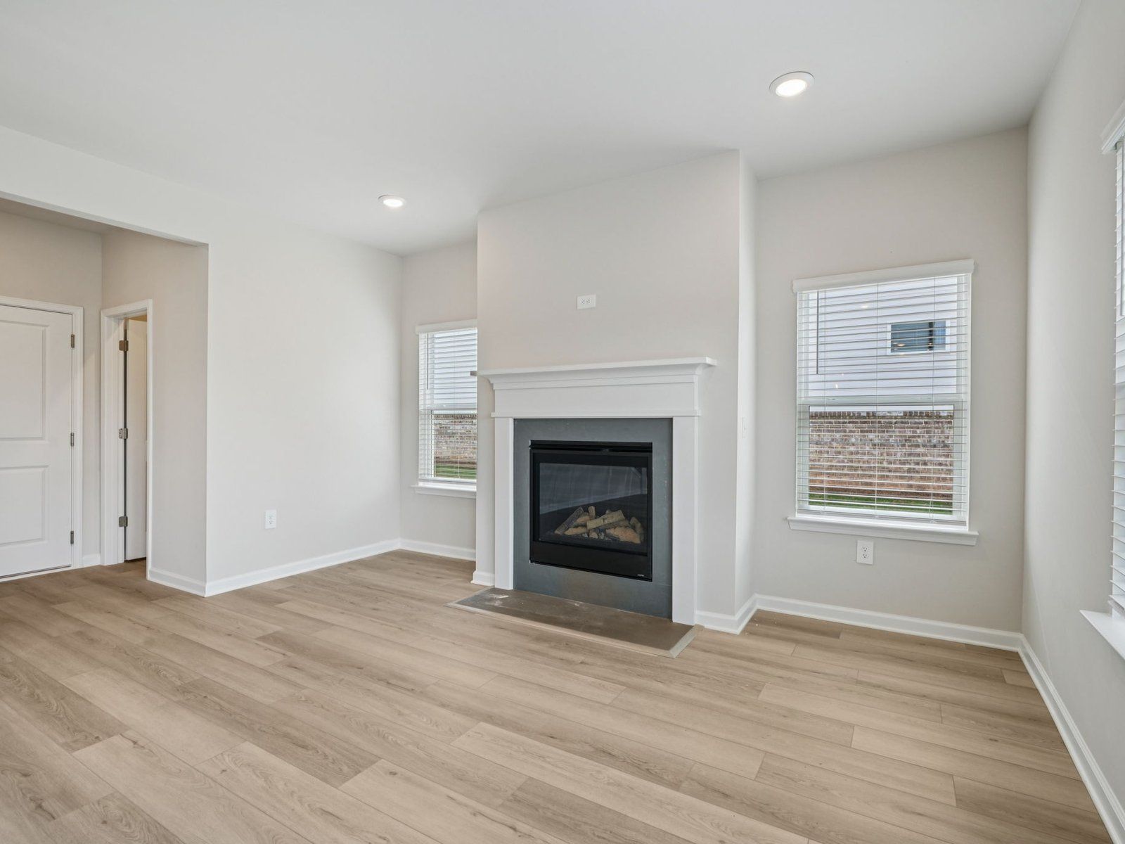 The Dakota floorplan with the Sleek White interior package.