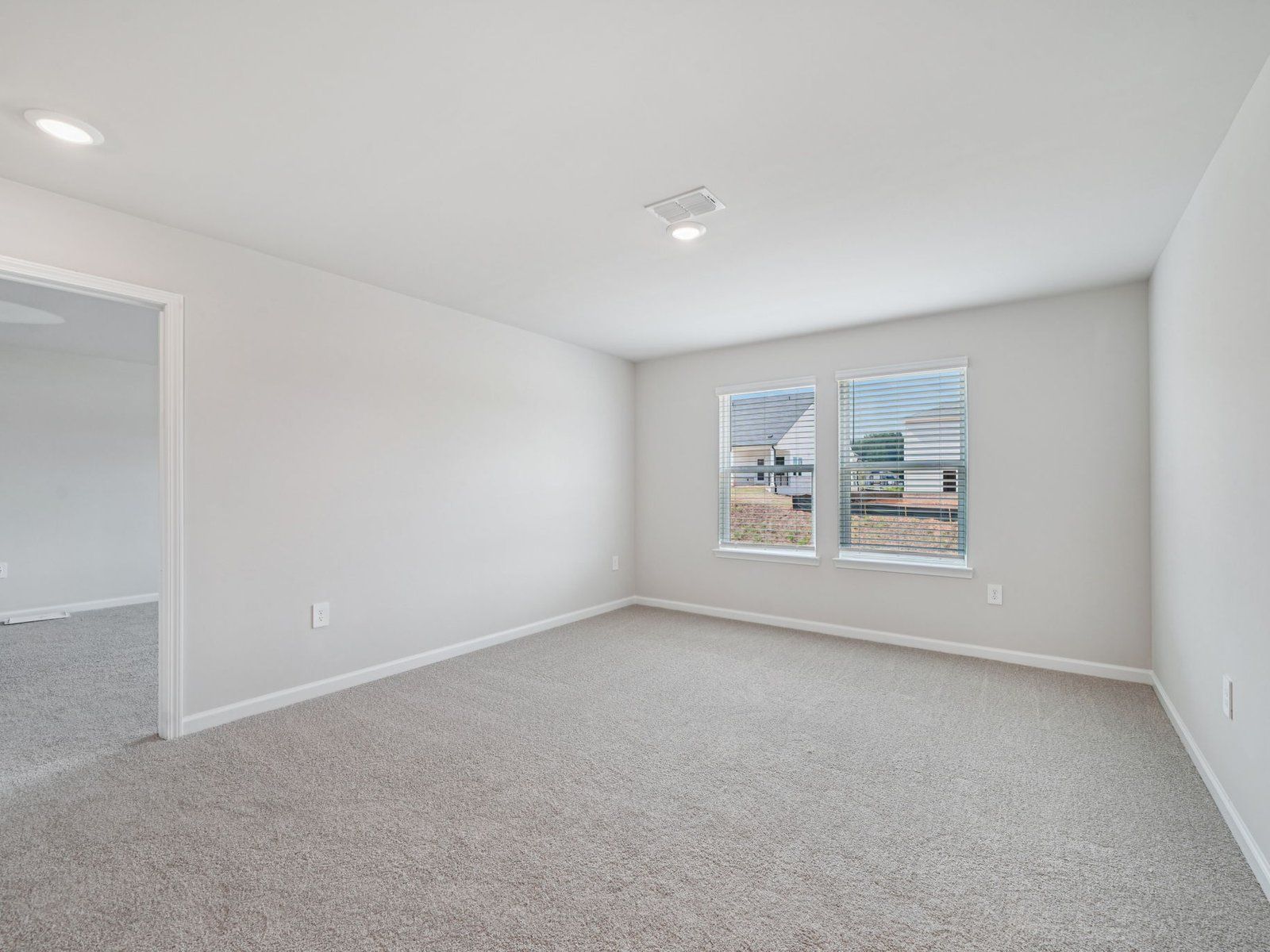 The Dakota floorplan with the Sleek White interior package.