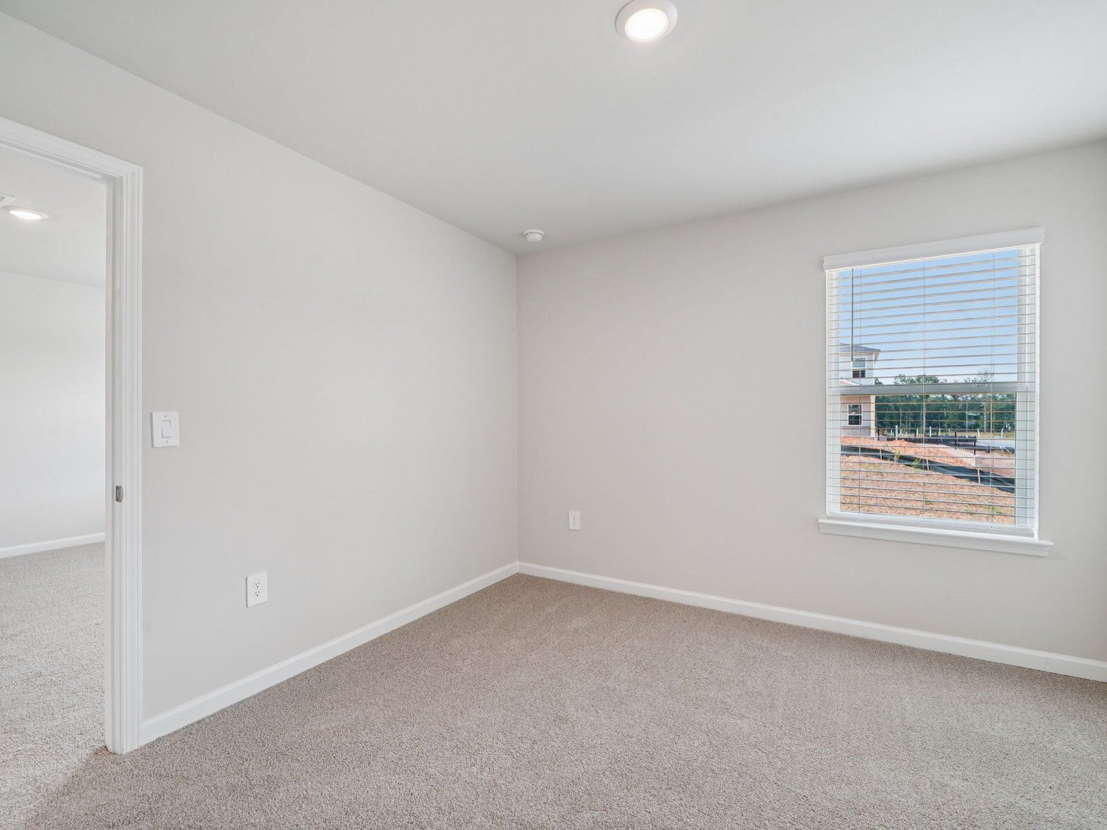 The Dakota floorplan with the Sleek White interior package.