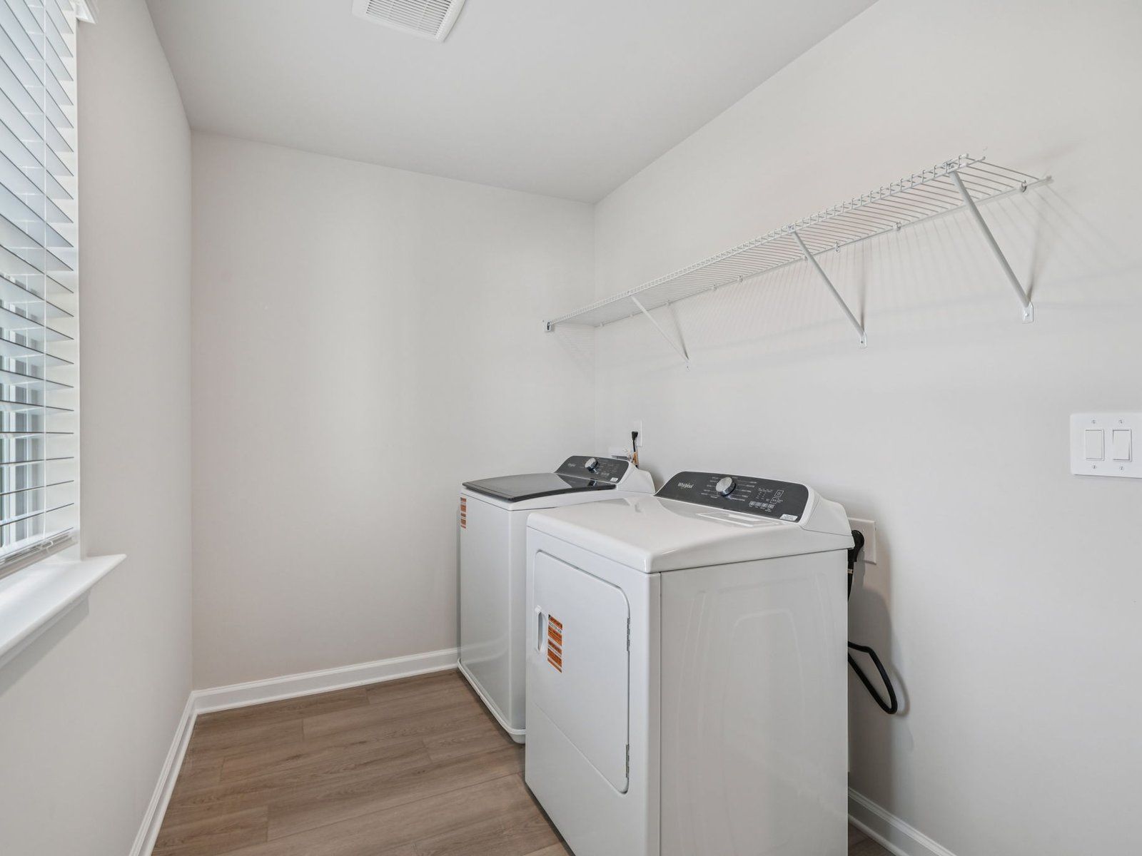 The Dakota floorplan with the Sleek White interior package.