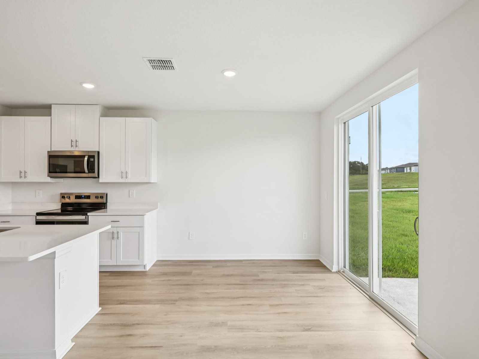 Bluebell - The Reserve at Van Oaks: Auburndale, Florida - Meritage Homes