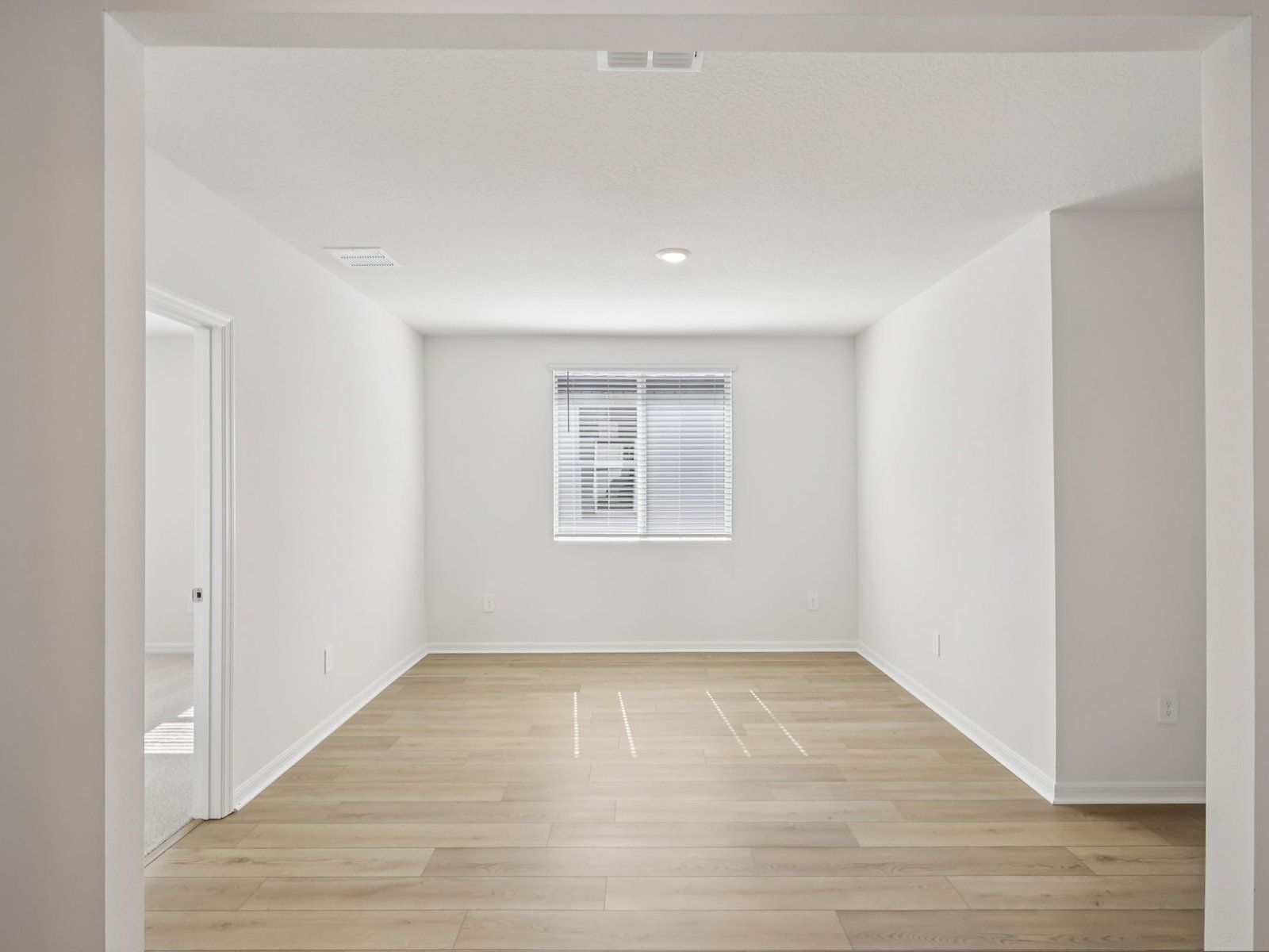 The Essex Floorplan Flex Space.