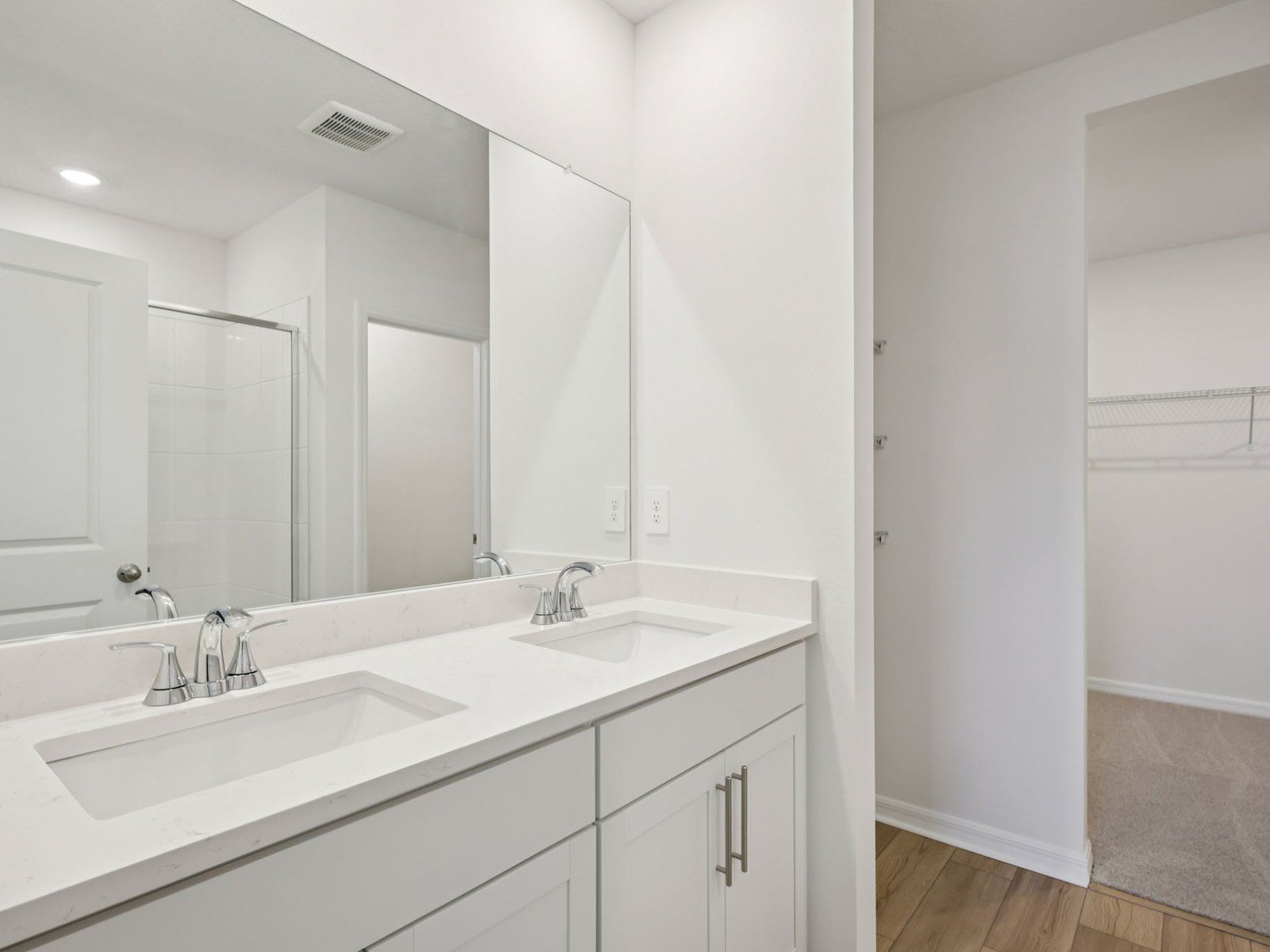 The Essex Floorplan Primary Bathroom.