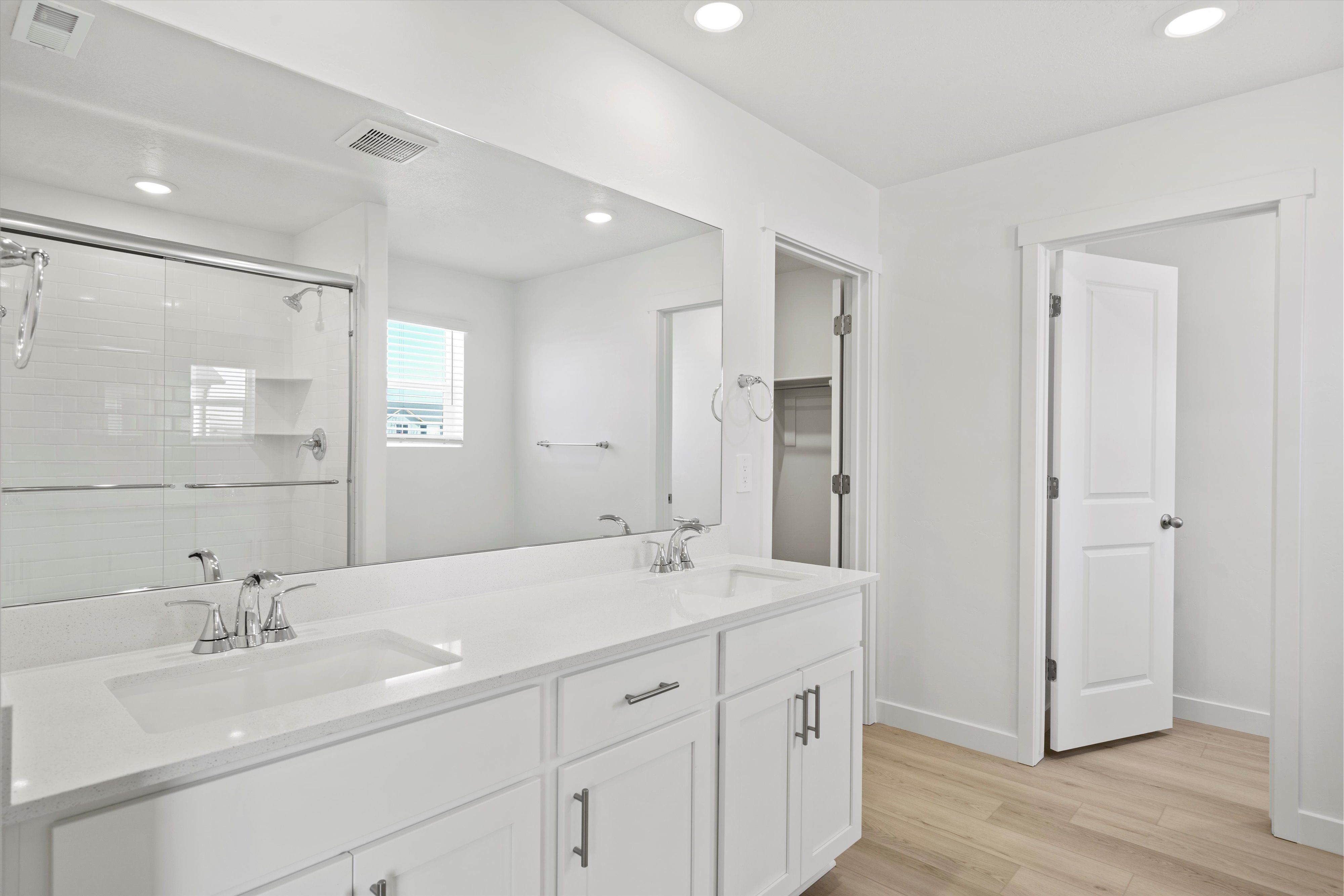 SLC_Willow_#4281_Master-Bathroom_B_953-N-200-East-Santaquin-UT.jpg